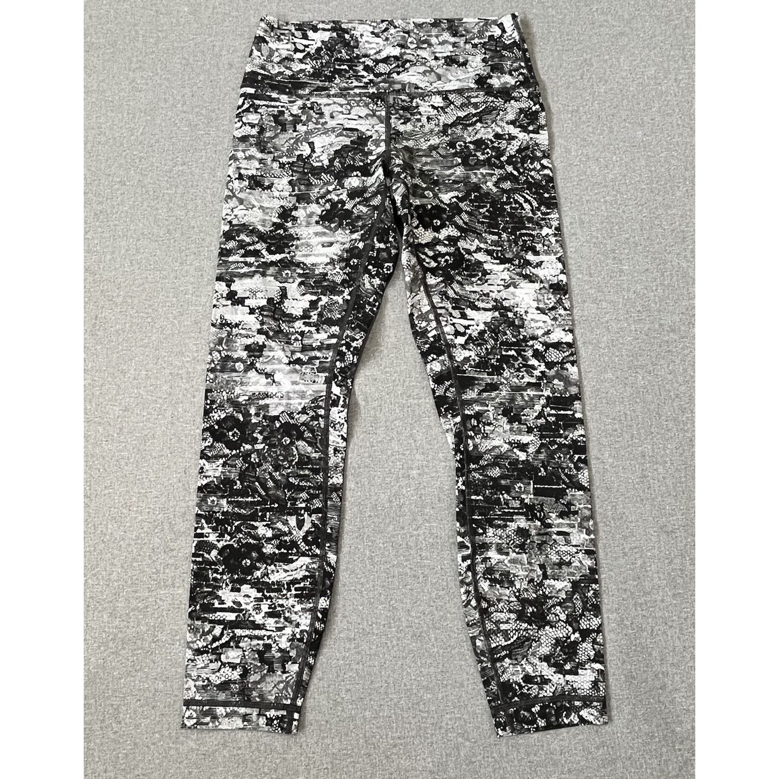 Lululemon Lululemon Wunder Under High-Rise Tight Inseam *Lace Sz 8 Size 30" / US 8 / IT 44 - 1 Thumbnail