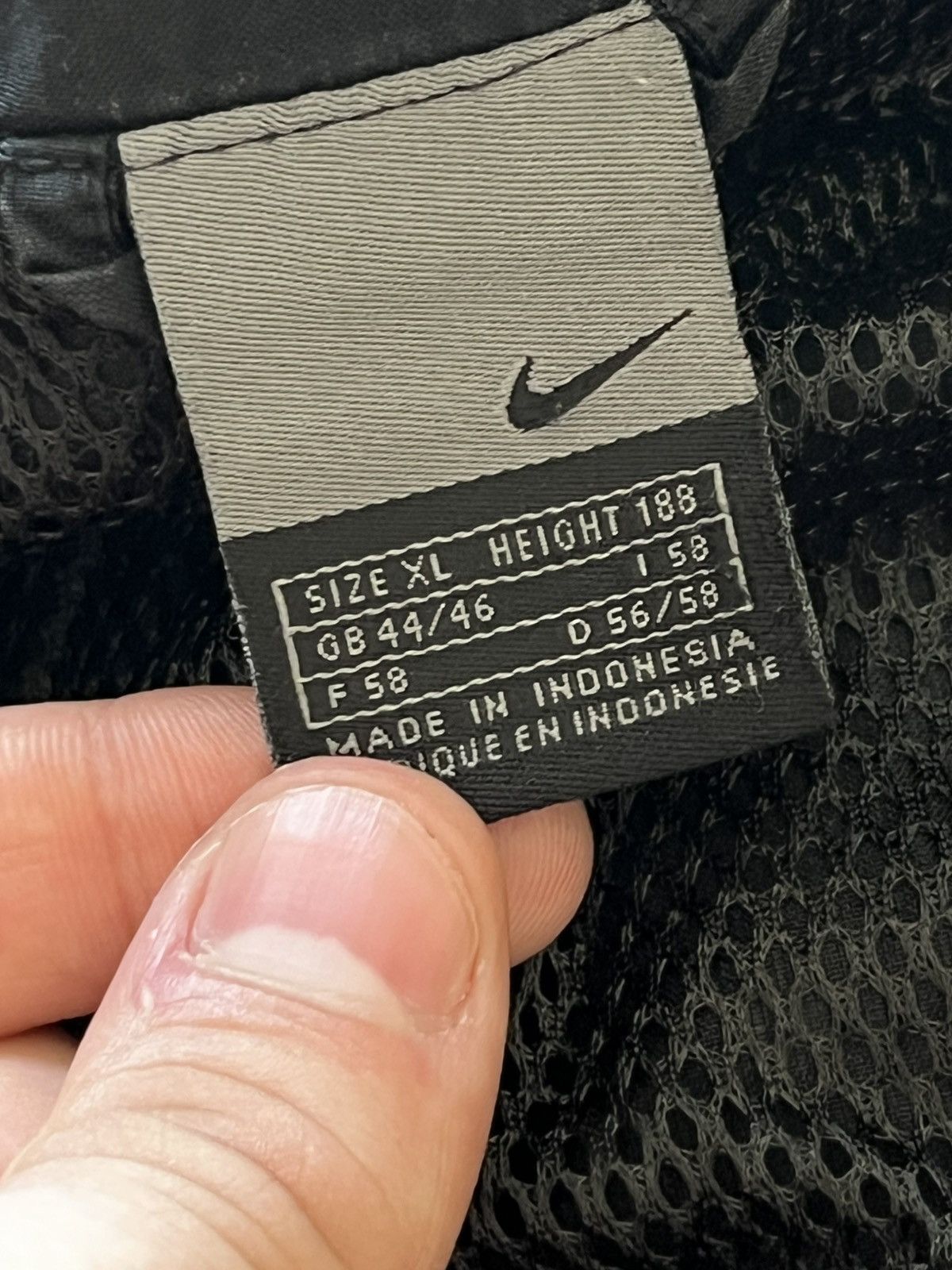 Nike Nike Vintage Windbreaker Jacket Y2K Tech Fit Japanese Brand Size US XL / EU 56 / 4 - 14 Thumbnail