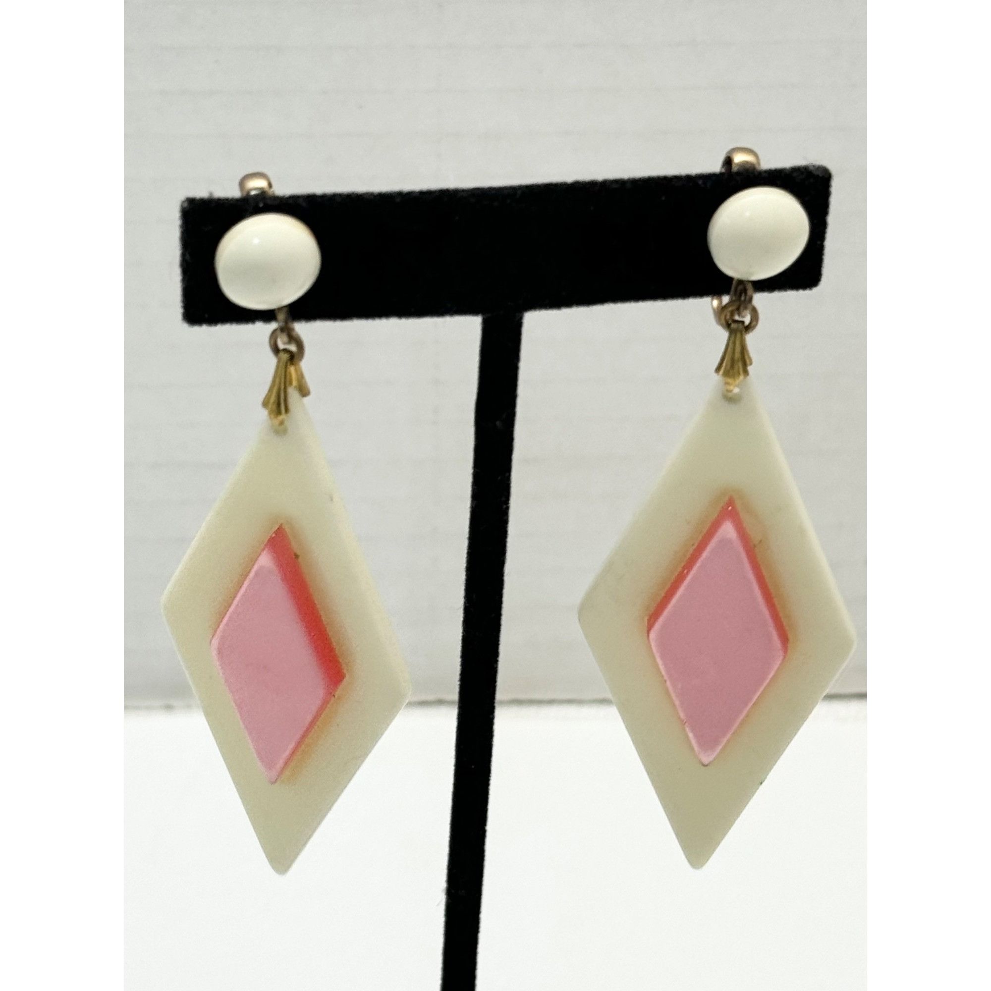 Vintage Vintage pink plastic dangle drop earrings Size ONE SIZE - 4 Thumbnail