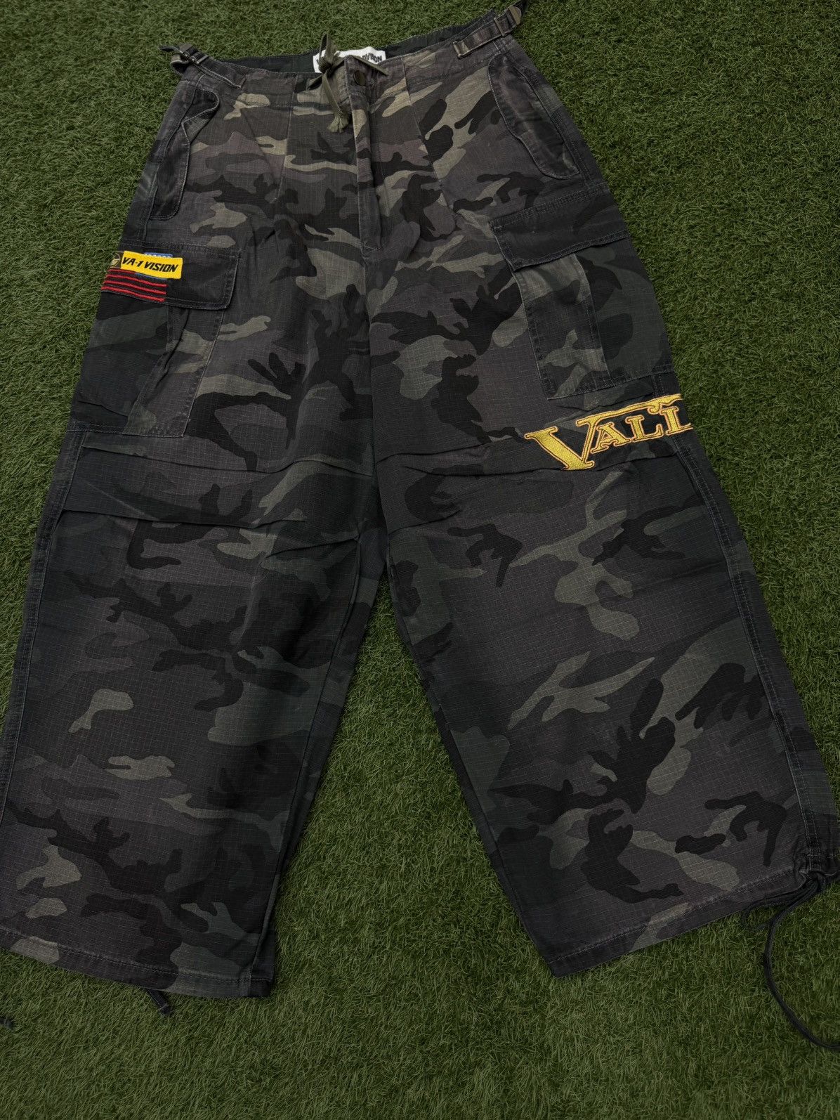 Vale Vale VA-1 Black Camo Cargo Sweatpants Size (30) NEW Size US 30 / EU 46 - 2 Thumbnail