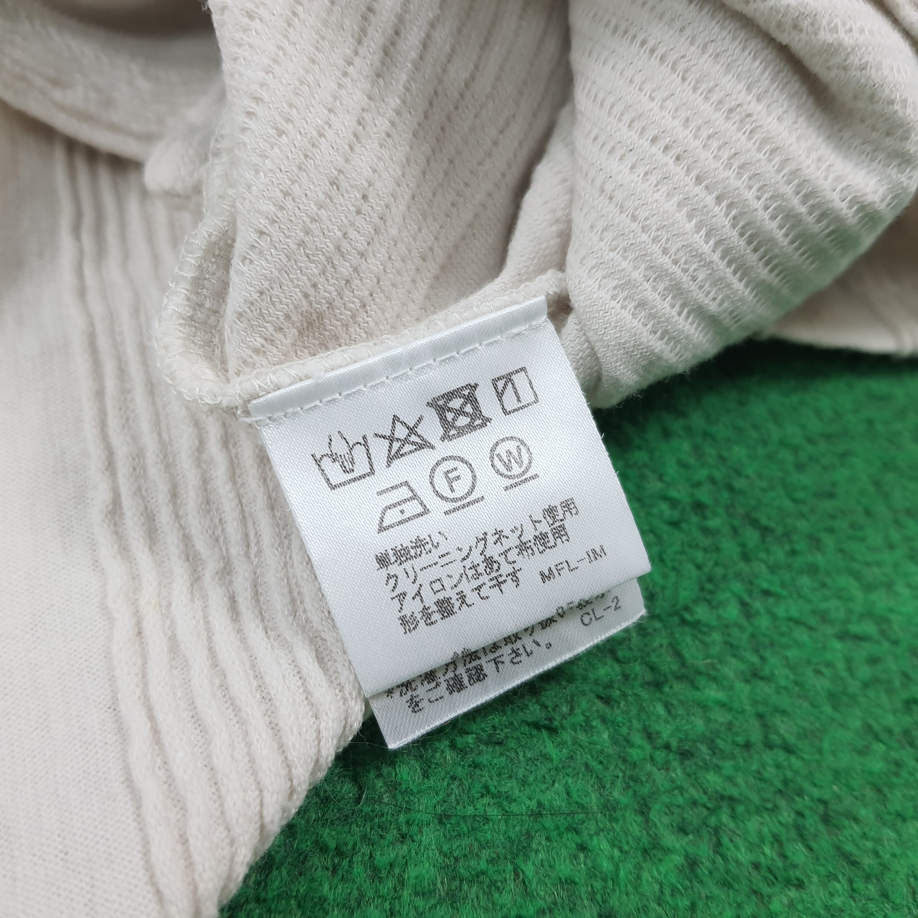 Issey Miyake Plantation Issey Miyake Seersucker Pleated Blouse C301N72 Size M / US 6-8 / IT 42-44 - 7 Thumbnail