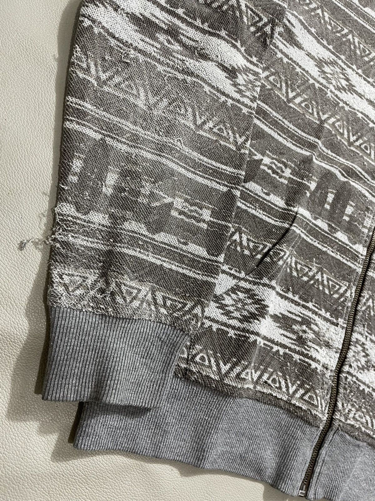 If Six Was Nine × Le Grande Bleu (L.G.B.) × Yasuyuki Ishii Japanese Navajo design zip Fur Hoodie distressed Size US M / EU 48-50 / 2 - 3 Thumbnail