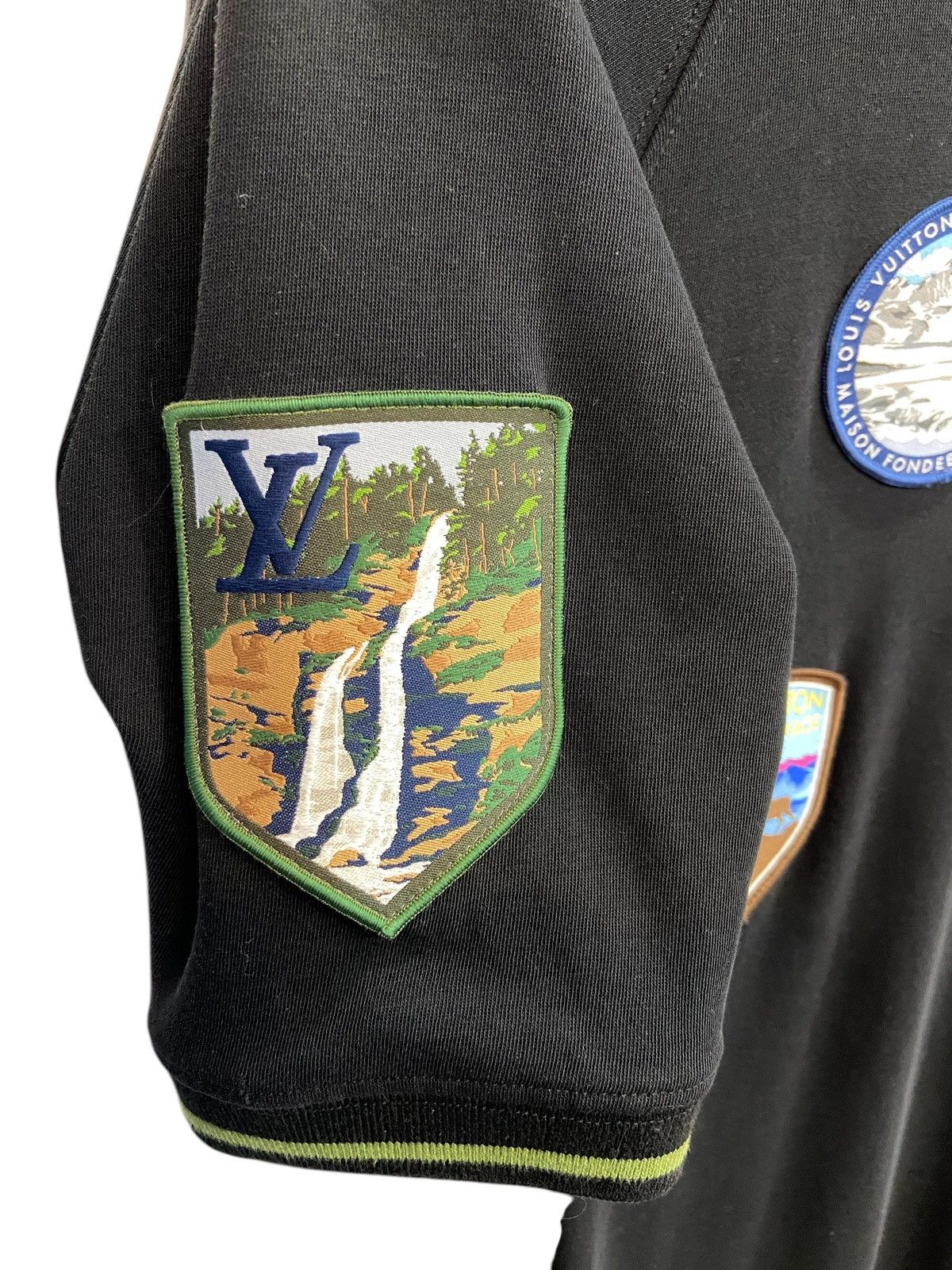 Louis Vuitton Louis Vuitton National Park Patch T-shirt Size US L / EU 52-54 / 3 - 2 Thumbnail
