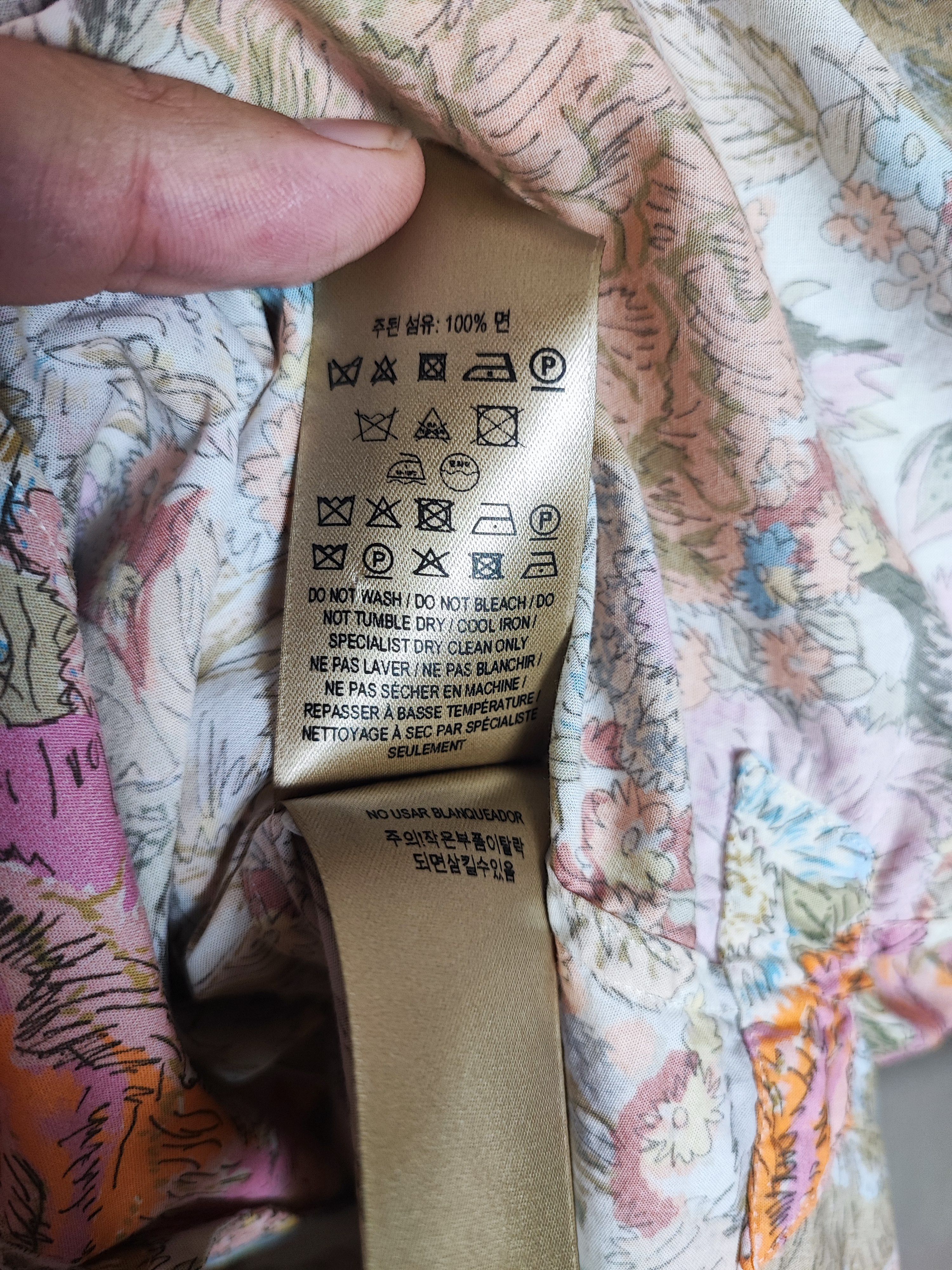 Burberry 🔥Extremely Rare Burberry Shirt🔥 Size US XL / EU 56 / 4 - 8 Thumbnail