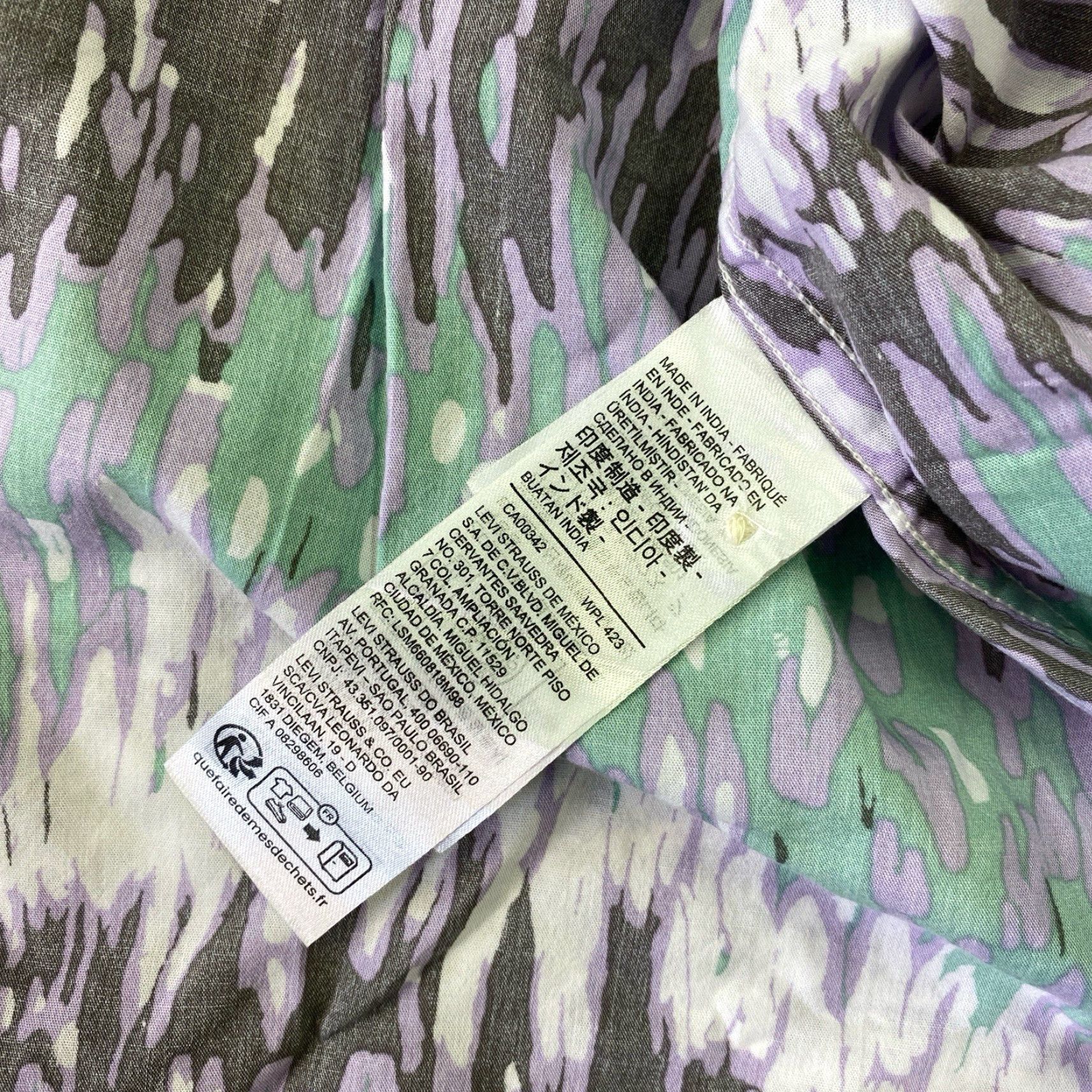 Levi's Levi's Men’s Medium Relaxed Cubano Short Sleeve Shirt Green Purple Print NWT Size US M / EU 48-50 / 2 - 4 Thumbnail