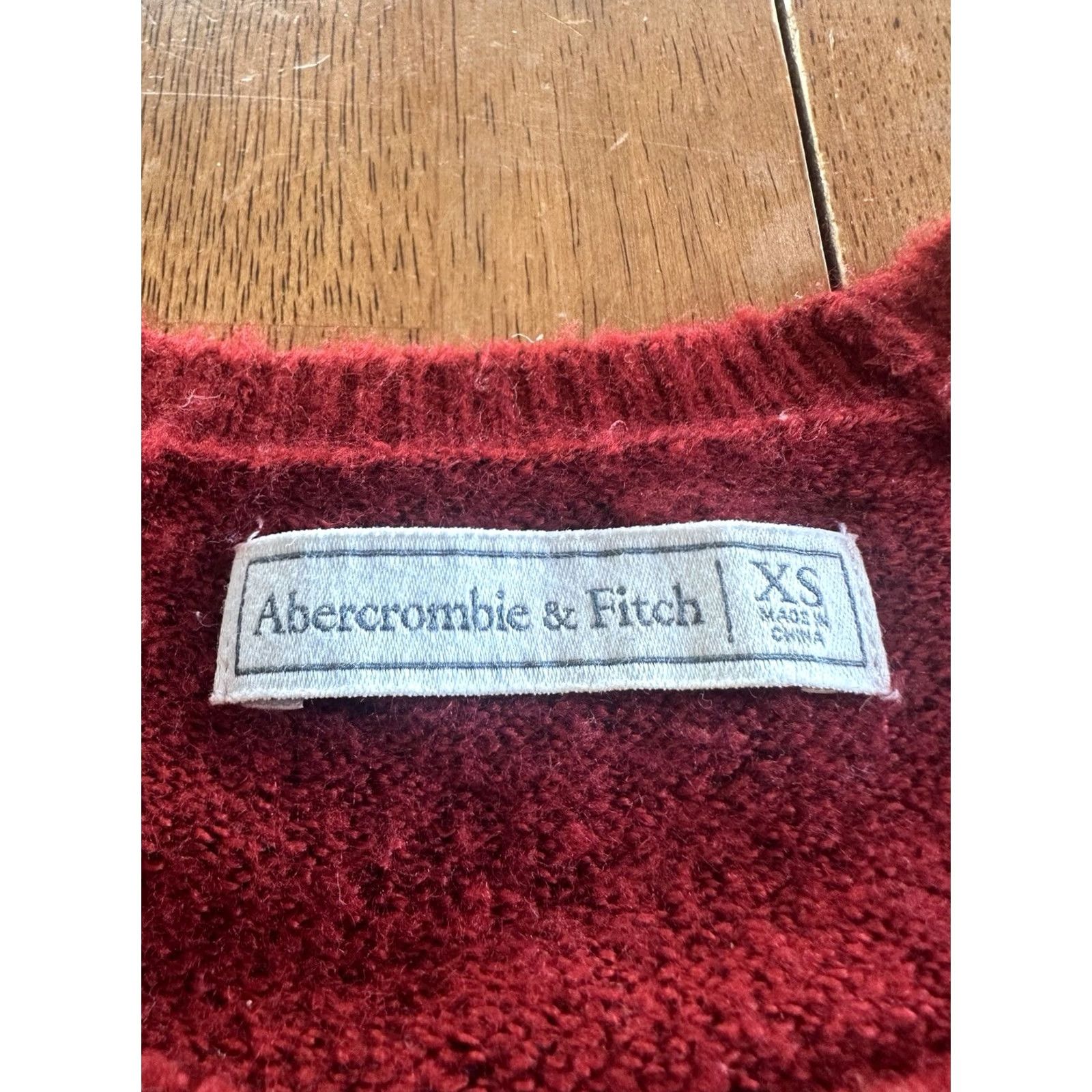 Abercrombie & Fitch Abercrombie & Fitch Sweater Womens XS Red Soft Acrylic Maroon Size XS / US 0-2 / IT 36-38 - 3 Thumbnail