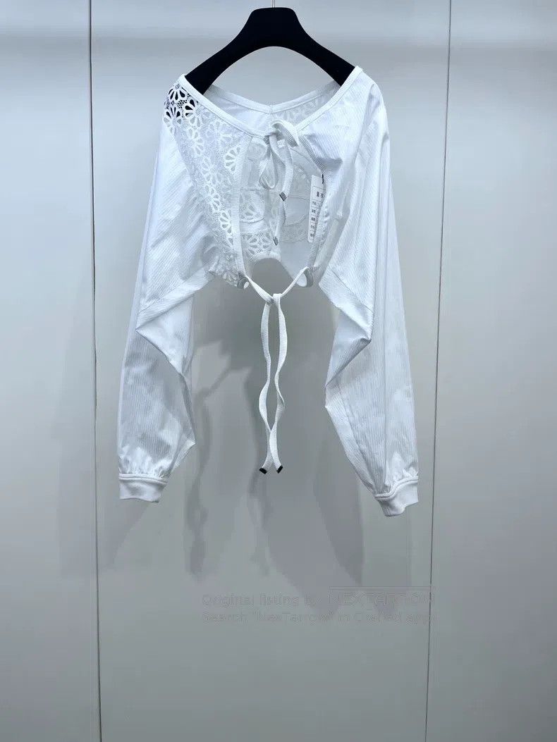 Chanel Chanel 25C white hollow logo long sleeves Size XS / US 0-2 / IT 36-38 - 2 Thumbnail