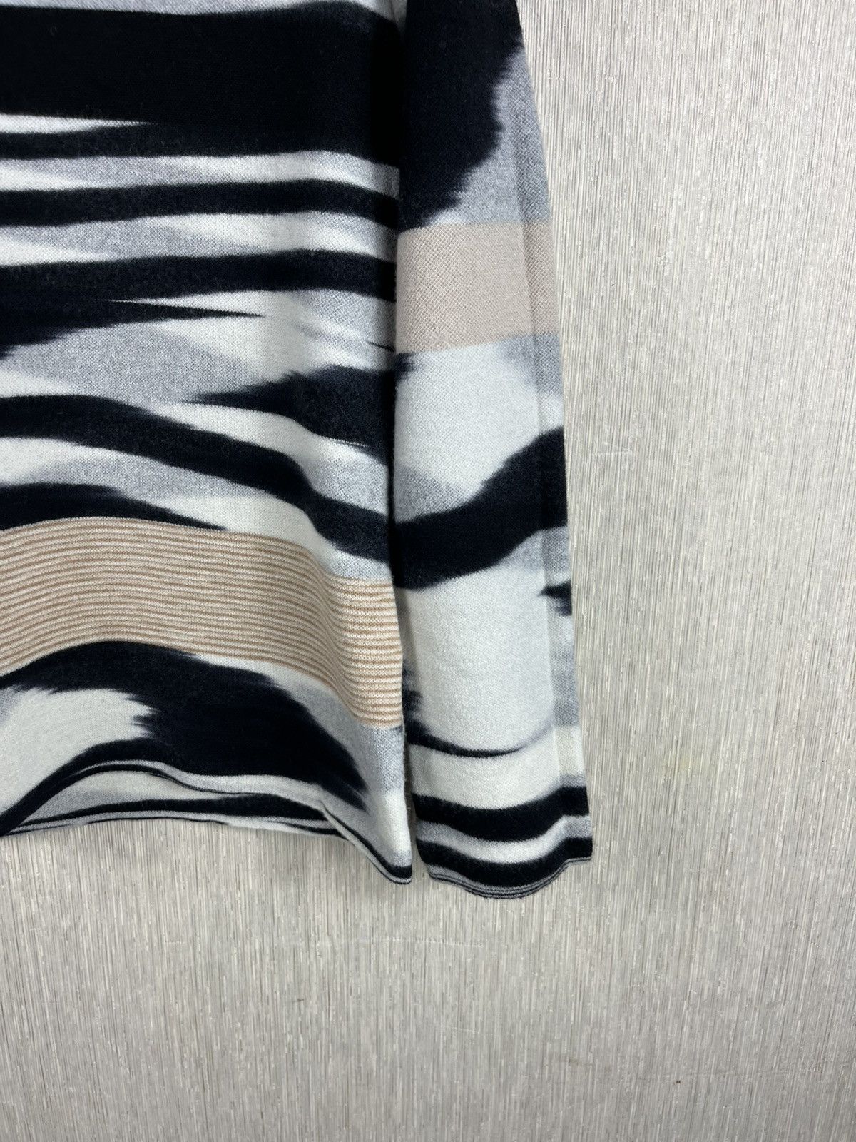 Designer × Missoni Missoni wool zebra patterned turtleneck sweater luxury Size M / US 6-8 / IT 42-44 - 6 Thumbnail