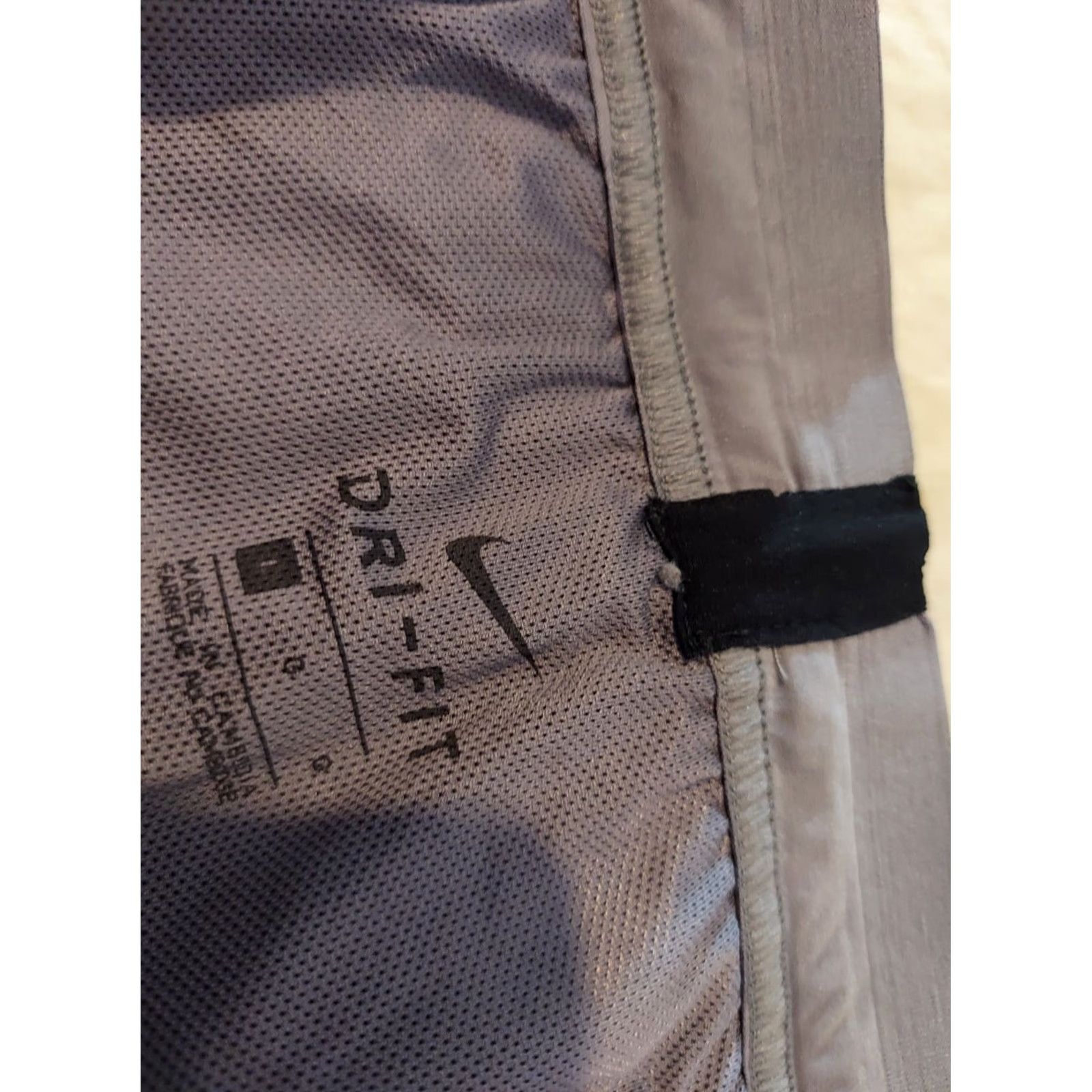 Nike VINTAGE Mens Nike Shorts L Large Gray Athletic Gym Workout Size US 33 - 5 Thumbnail