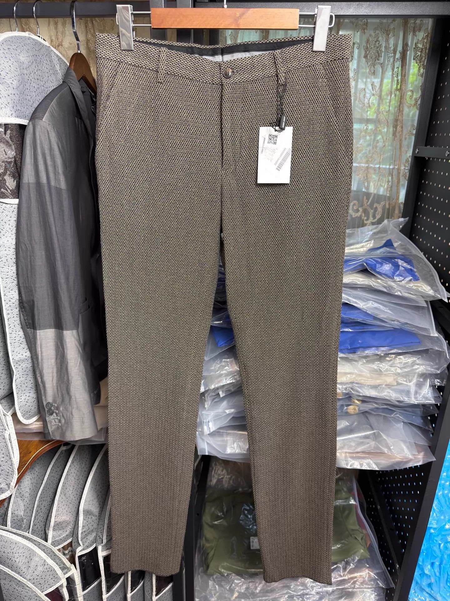 Giorgio Armani Giorgio Armani Slim Fit Camel Trousers Size 48 Size US 32 / EU 48 - 1 Thumbnail