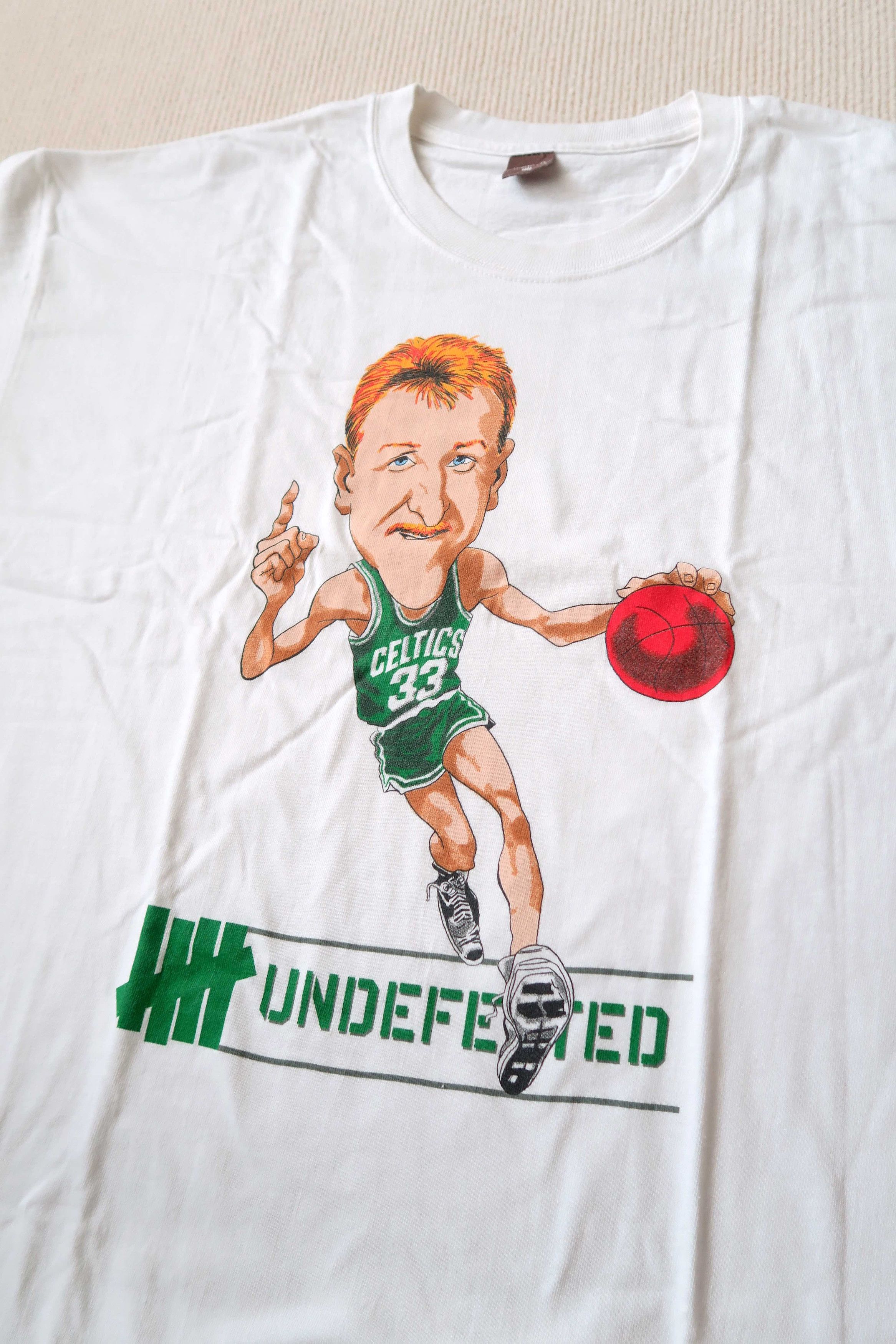 Undefeated Vintage Undefeated Larry Bird Print T-Shirt Size US XL / EU 56 / 4 - 4 Thumbnail