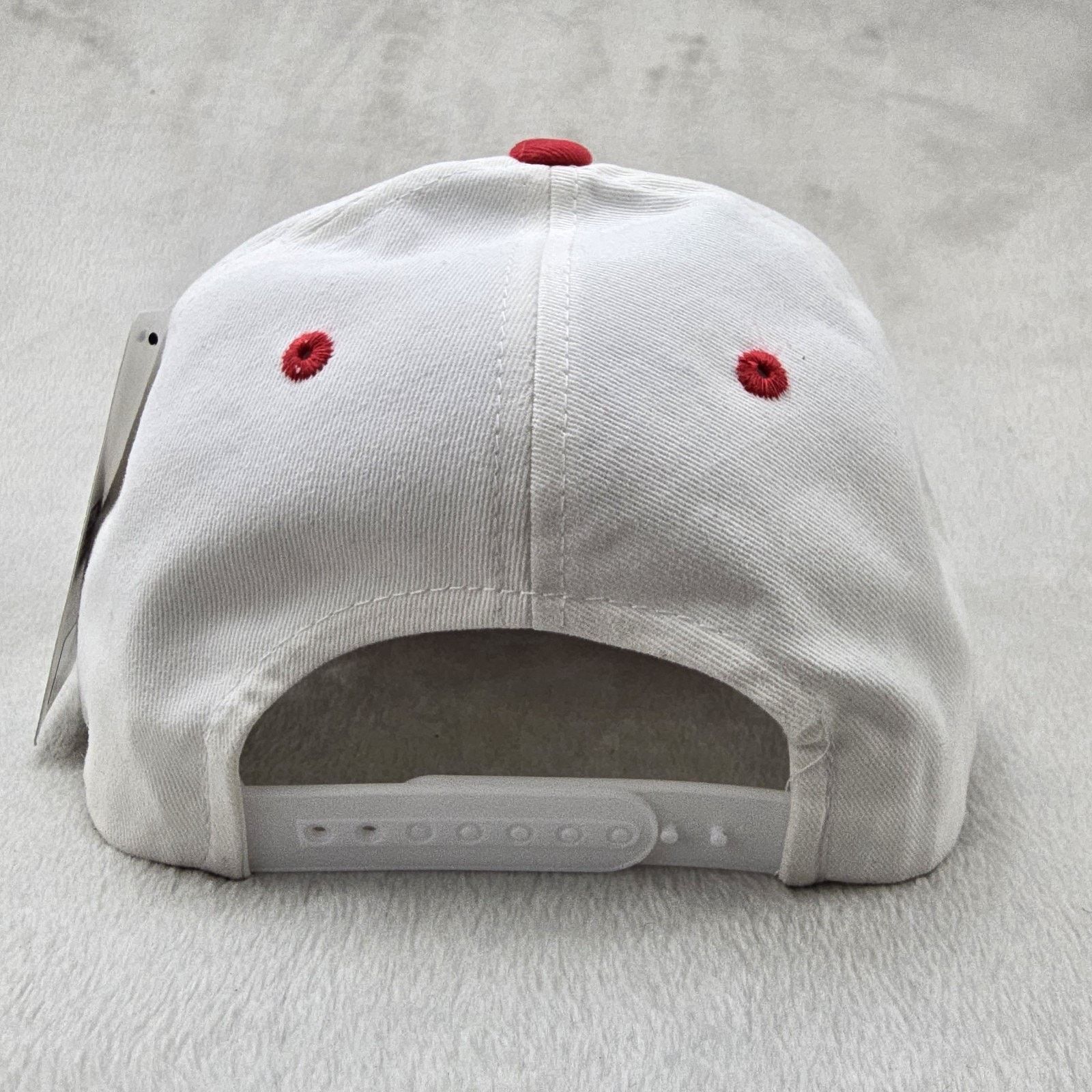 NASCAR Auto Club Speedway Sharktooth Hat Nascar White Red Vintage Size ONE SIZE - 6 Thumbnail