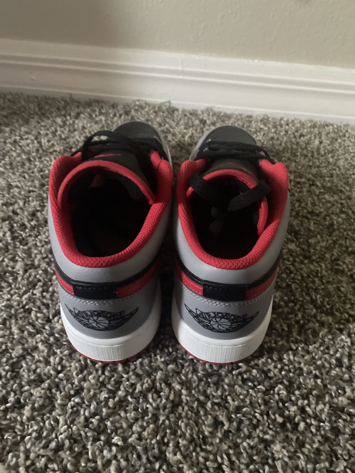 Jordan Brand Jordan 1 low “Cement fire red” Size US 6.5 / EU 39-40 - 4 Thumbnail