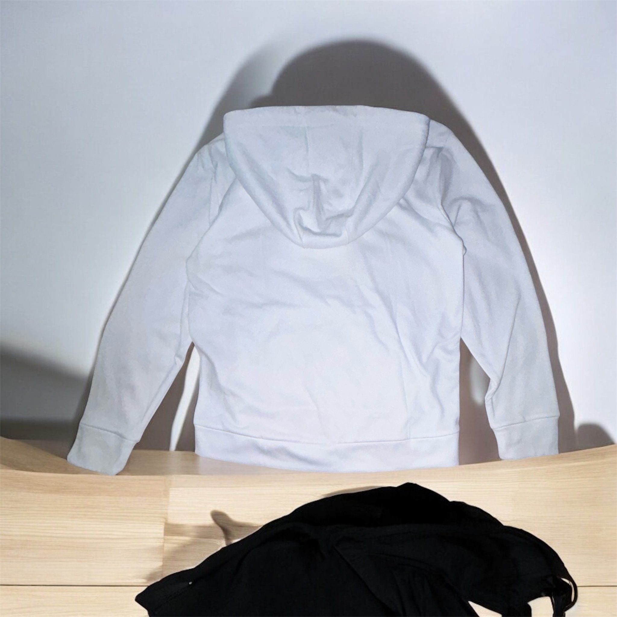 Under Armour Under Armour athletic long sleeve white M hoodie for men Size US M / EU 48-50 / 2 - 2 Thumbnail