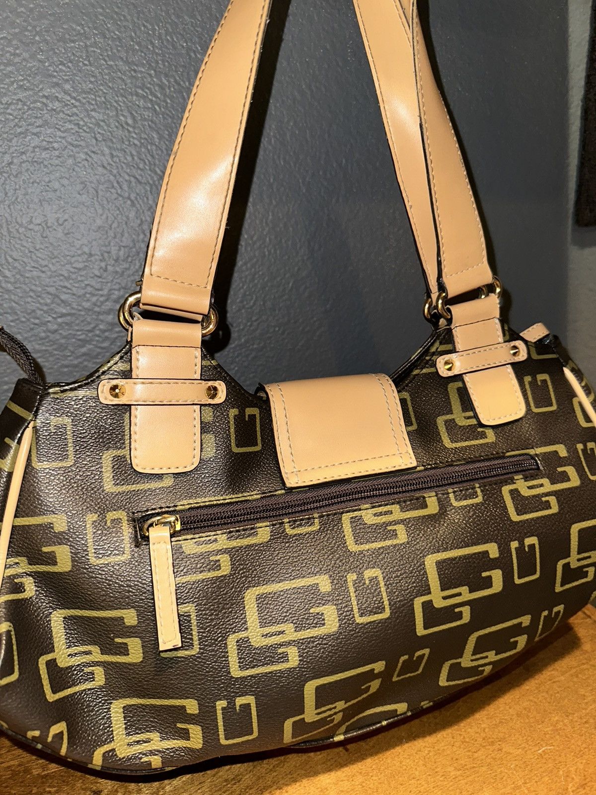 Guess Guess Monogram Y2K 2000’s Vintage Shoulder Handbag Purse Size ONE SIZE - 7 Thumbnail