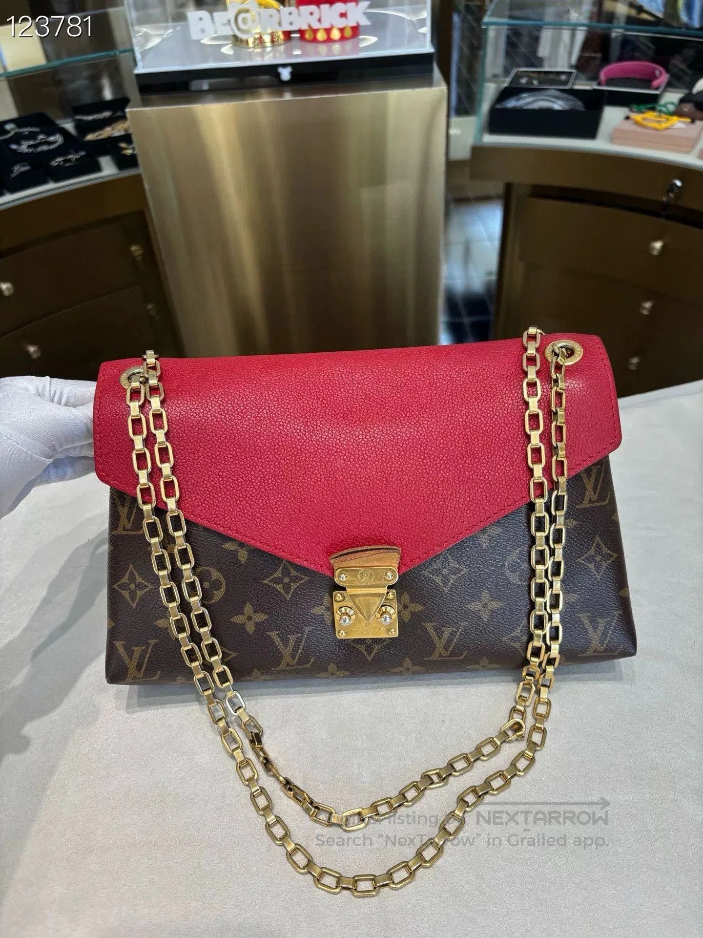 Louis Vuitton LV Saint Placide Crossbody Envelope Bag. Size ONE SIZE - 1 Thumbnail