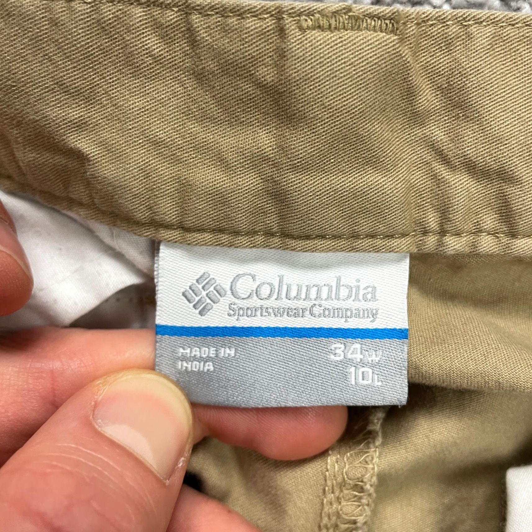 Vintage Columbia Mens Cargo Short Khaki Brown Flat Front 34x10 Outdoor Hiking Fishing Shorts Adult Regular Inseam 10 in Brown Pockets Easy Care Vintage? No. Size US 34 / EU 50 - 4 Thumbnail