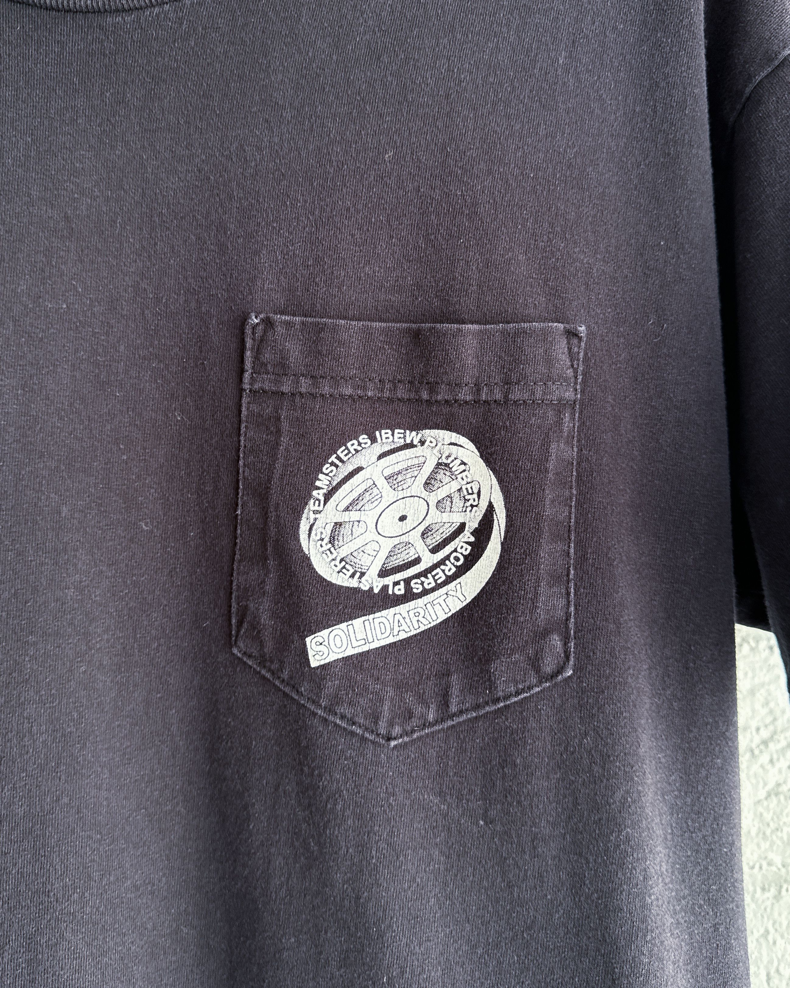 Vintage Vintage 2000s Hollywood Teamsters T Shirt Y2K Men's L Size US L / EU 52-54 / 3 - 4 Thumbnail
