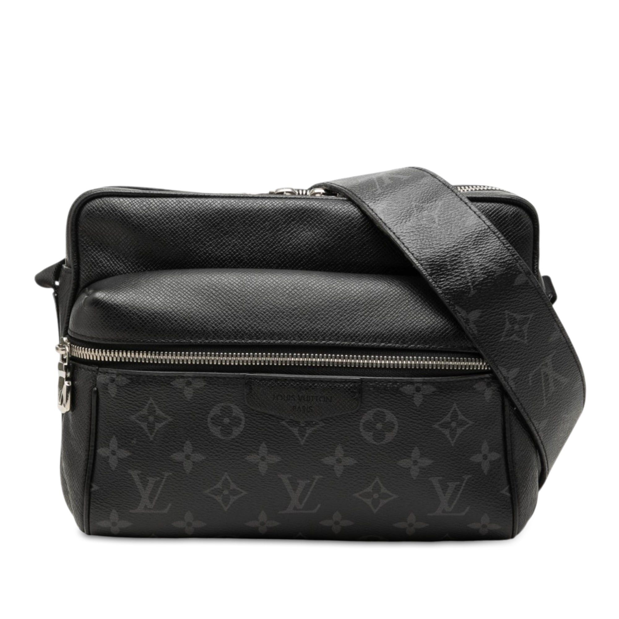 Louis Vuitton Taigarama Outdoor Messenger Size ONE SIZE - 1 Thumbnail