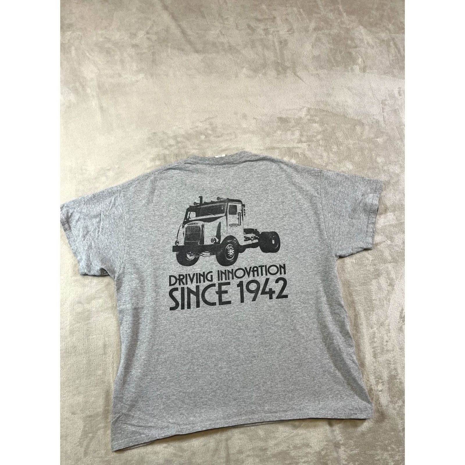 Vintage Freightliner Shirt XL Gray Short Sleeve T-Shirt Mens 75 Years Of Innovation Logo Vintage? No (adjusted) Size US XL / EU 56 / 4 - 6 Thumbnail