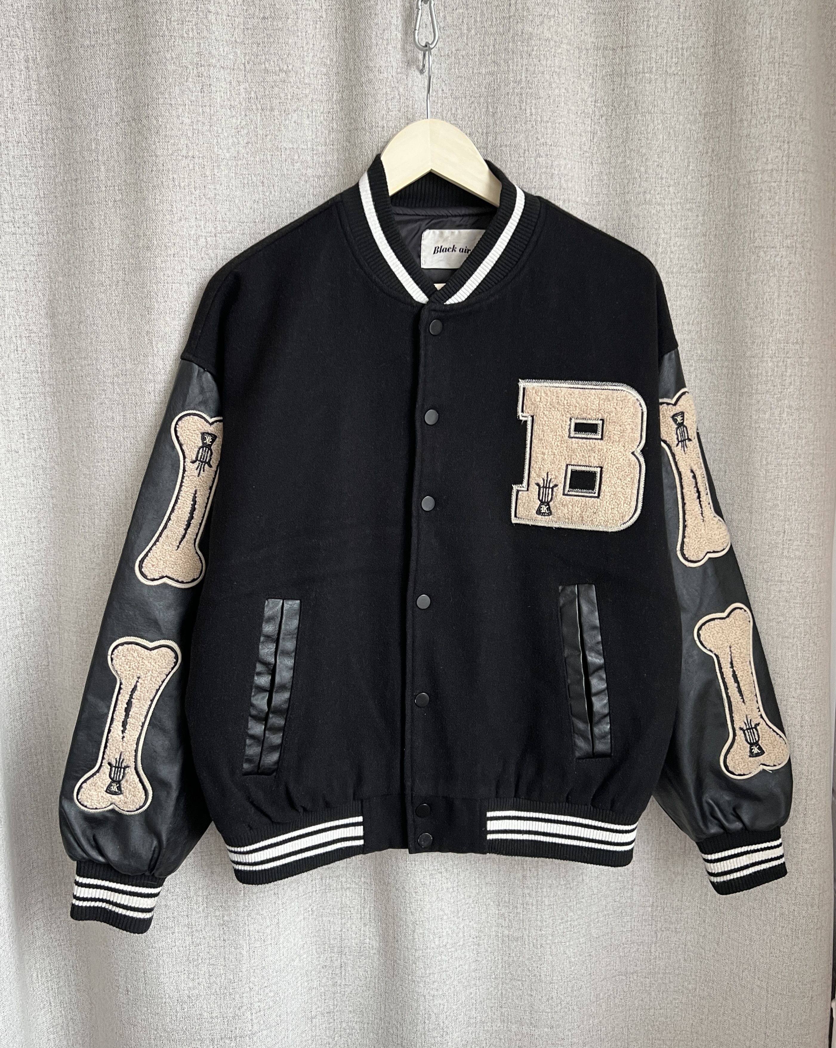 Japanese Brand Y2K Bomber Varsity Jacket Wool Leather Bones Embroidery Size US M / EU 48-50 / 2 - 1 Thumbnail