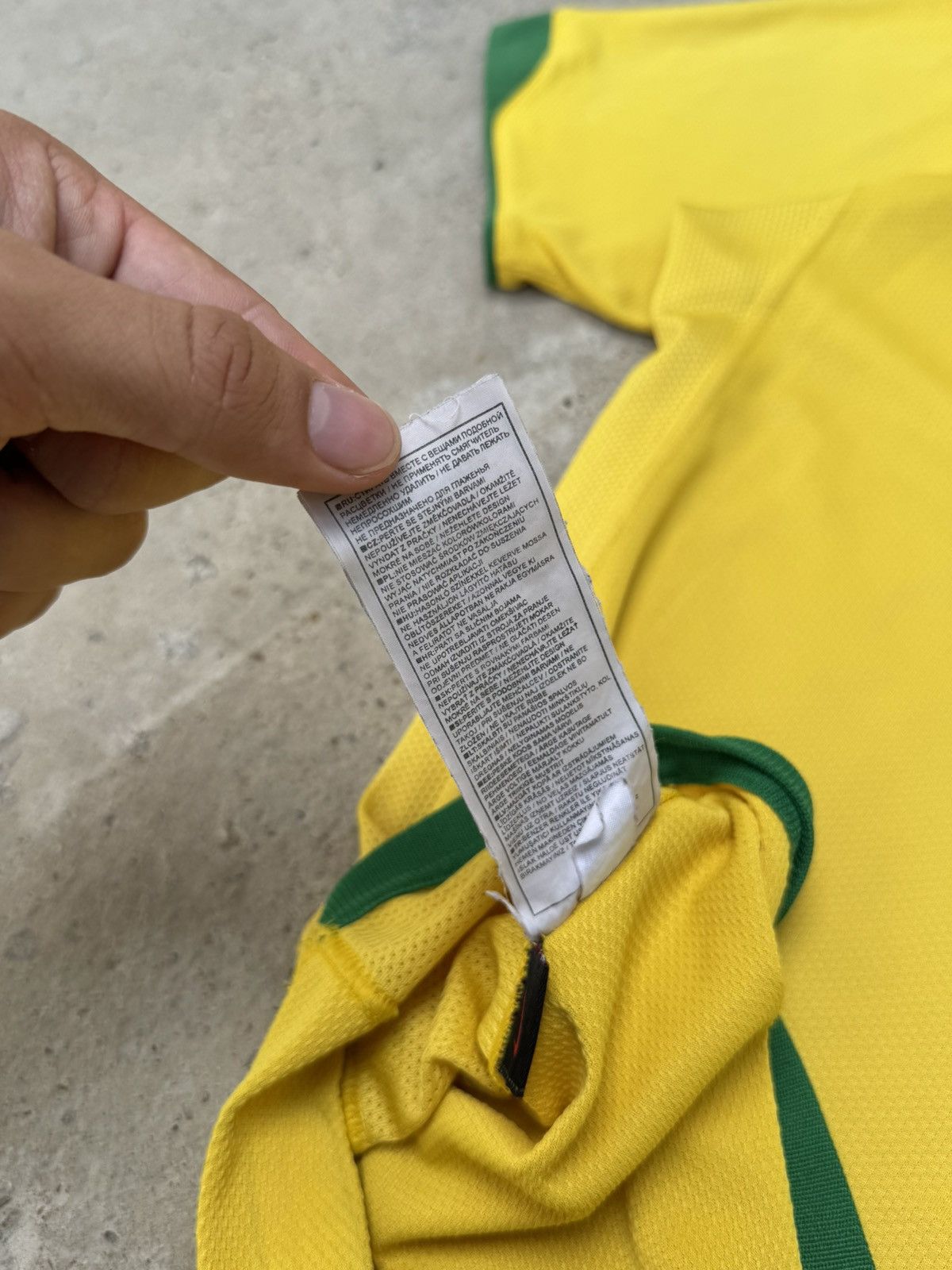 Nike VINTAGE NIKE BRAZIL RONALDO JERSEY NR 9 SHAMZ Size US M / EU 48-50 / 2 - 17 Thumbnail