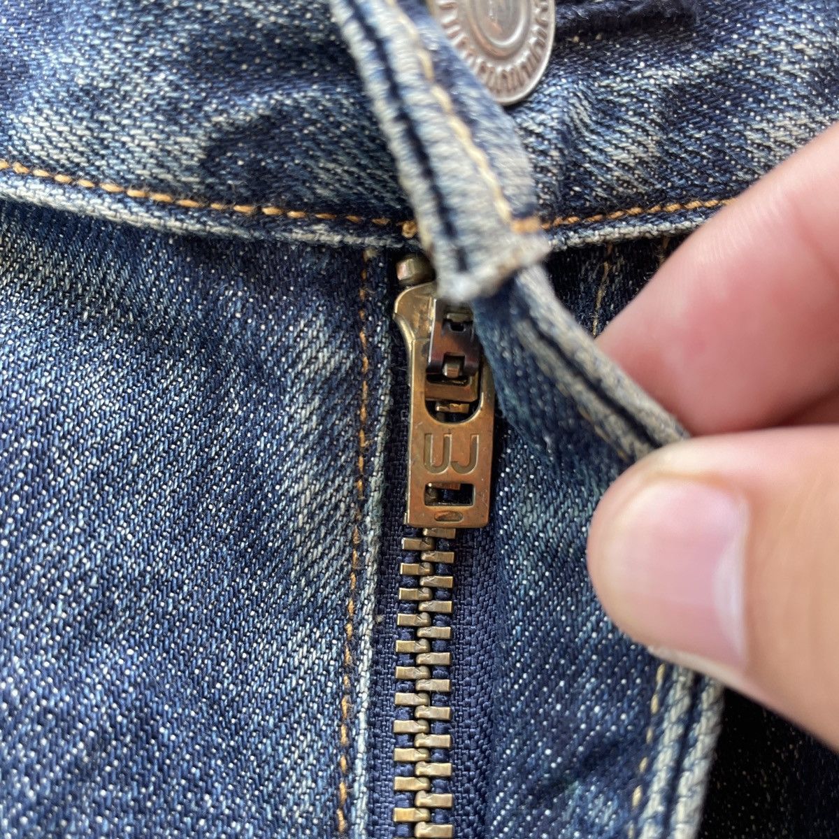 Japanese Brand Rusty🔥 Vintage Japanese Faded Distressed Denim Jeans Pants Size US 37 - 7 Thumbnail