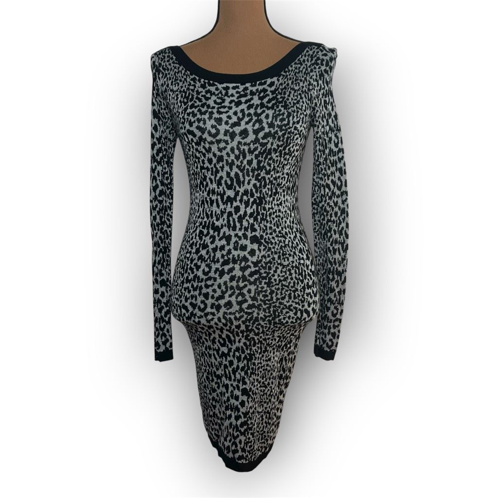 French Connection French Connection Snow Leopard Print Long Sleeve Mini Sweate Size M / US 6-8 / IT 42-44 - 11 Thumbnail