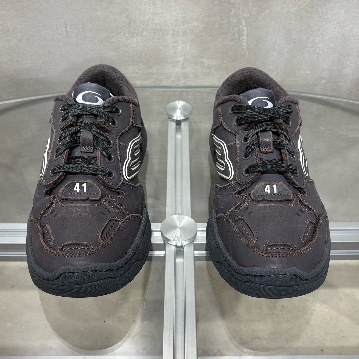 Balenciaga Balenciaga Brown Lowtop Sneakers 8 Men Size US 8 / EU 41 - 1 Thumbnail
