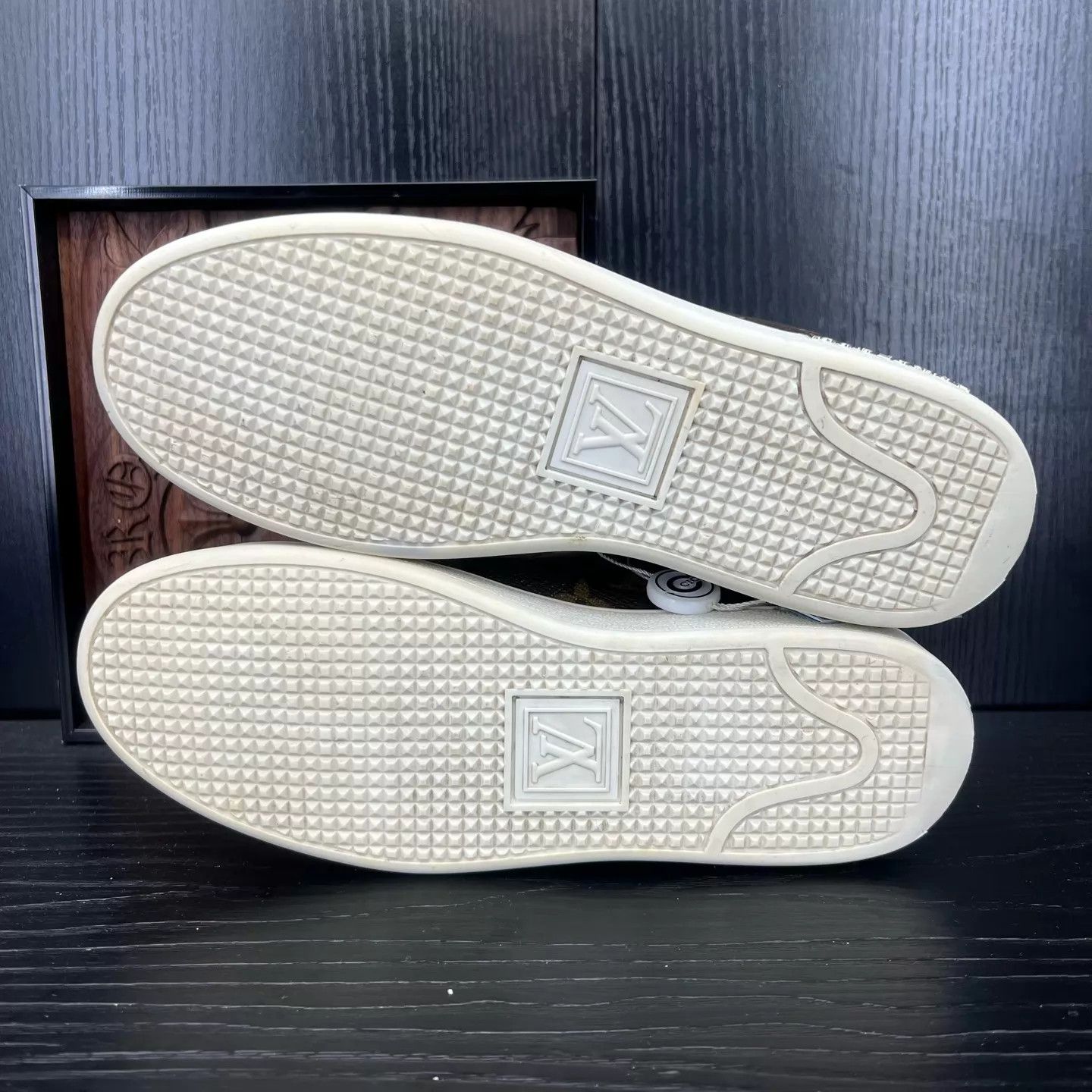 Louis Vuitton LV Frontrow Brown 38 New Size US 7.5 / IT 37.5 - 6 Thumbnail