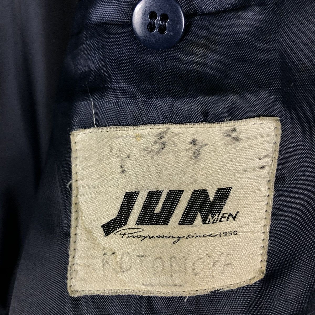 Issey Miyake 🔥VINTAGE BOMBER JACKET JUN MEN JAPAN MADE Size US M / EU 48-50 / 2 - 18 Thumbnail