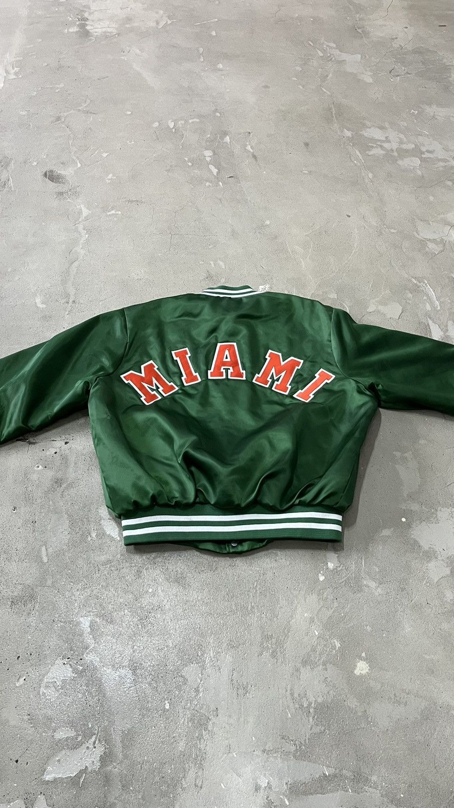 Chalk Line × Vintage Miami Hurricanes 80's Chalk Line Bomber Jacket Size US L / EU 52-54 / 3 - 2 Thumbnail