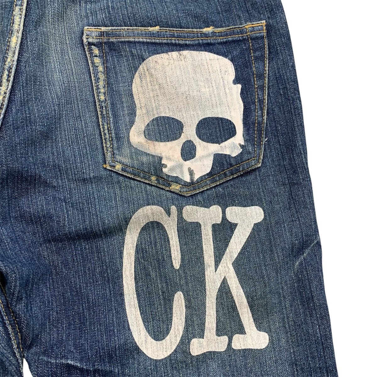 If Six Was Nine 2000’s Limited Skull Distressed Denim Pants Size US 35 - 13 Thumbnail