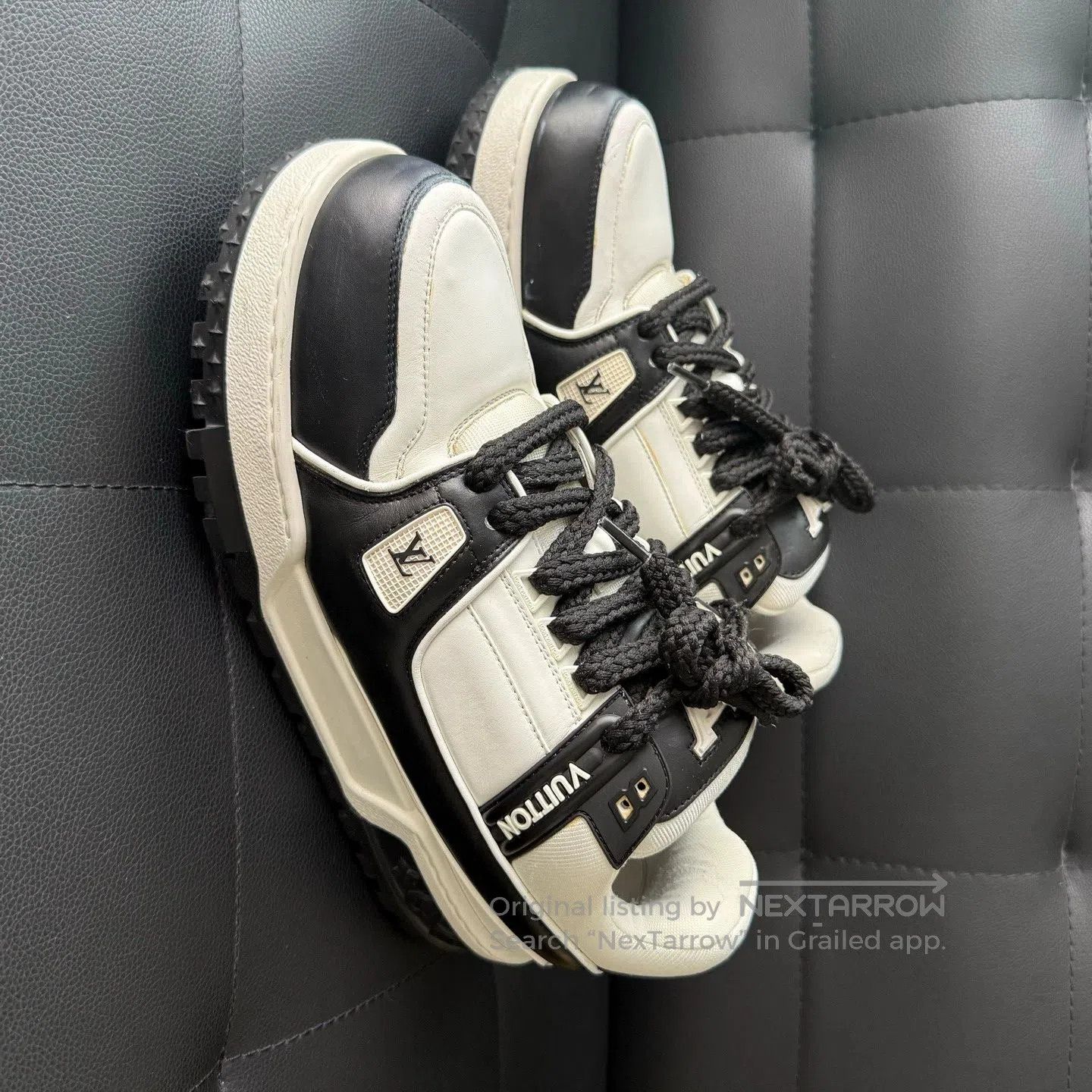 Louis Vuitton Louis Vuitton Trainer Black and White Maxi Low-Top Sneakers Size US 9 / EU 42 - 1 Thumbnail