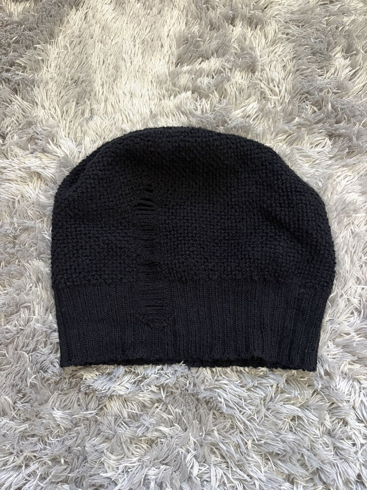 Ann Demeulemeester ANN D DISTRESSED BEANIE Size ONE SIZE - 1 Thumbnail