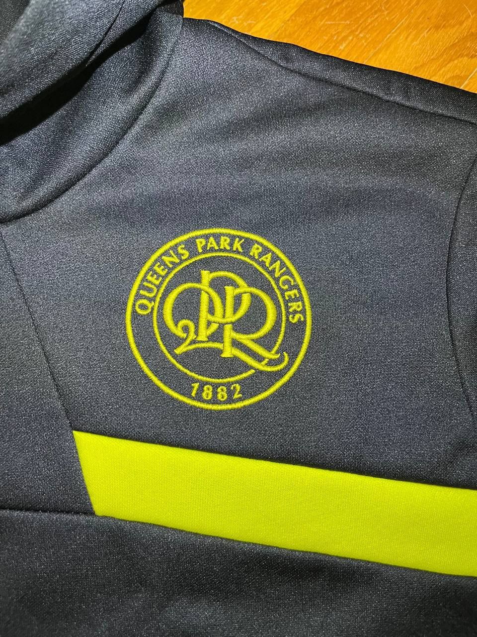 Errea Errea Queens Park Rangers FC soccer hoodie Size US XL / EU 56 / 4 - 4 Thumbnail