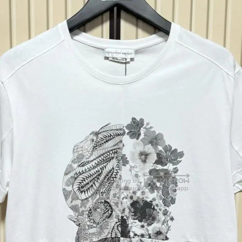 Alexander McQueen Alexander McQueen Summer White Graphic T-Shirt . Size US S / EU 44-46 / 1 - 4 Thumbnail