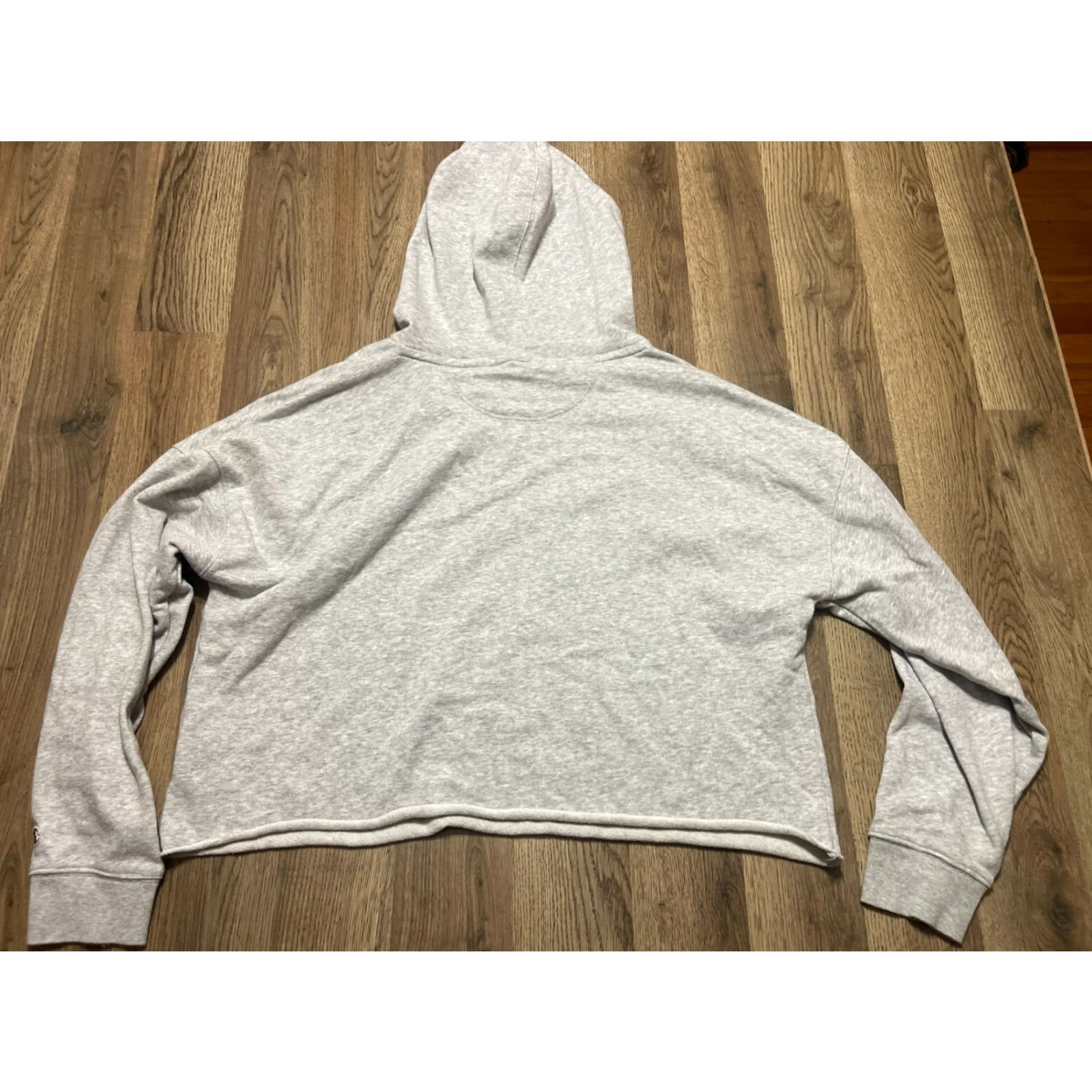 Champion Champion Hoodie Women’s L Gray Pullover V-Neck Crop, Long Sleeve, Casual, Free Return, Regular Fit, Brand Champion, Modern Style Size L / US 10 / IT 46 - 2 Thumbnail