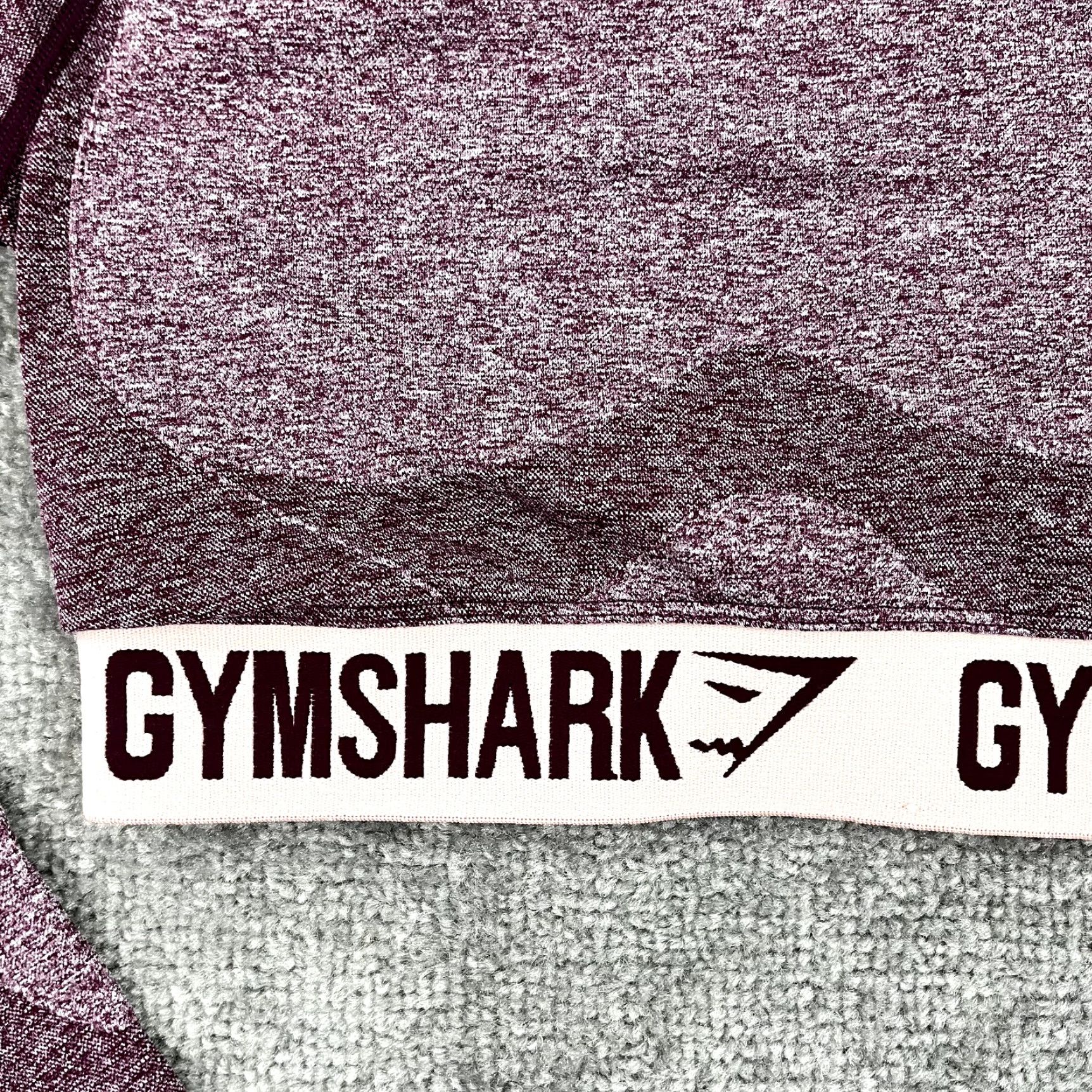 Gymshark GYMSHARK Top Womens M Cropped Dark Ruby Flex Shirt Long Sleeve Casual Shirt Womens M Gymshark Size M / US 6-8 / IT 42-44 - 2 Thumbnail