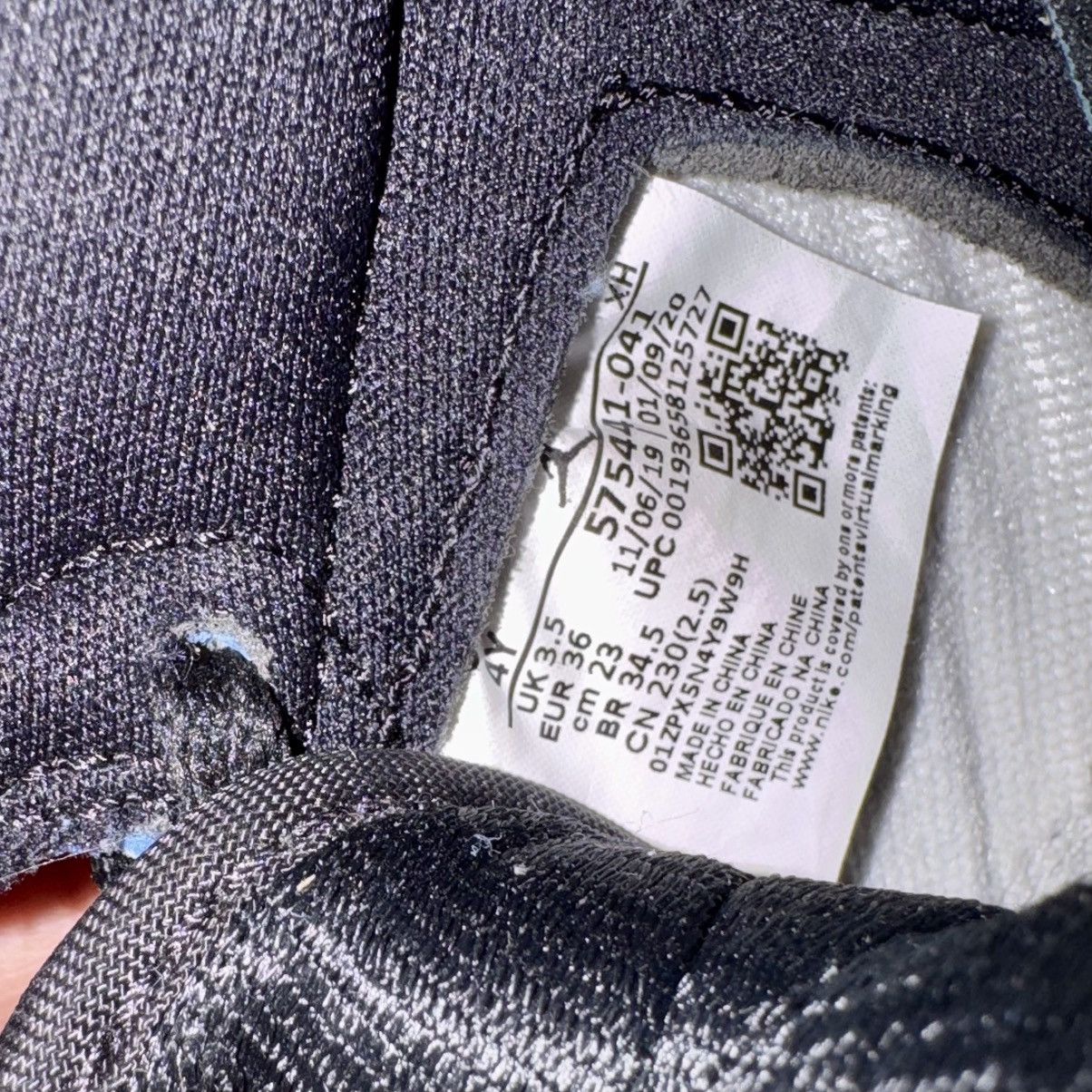 Nike Jordan 1 Retro High - Royal Toe Size US 6 / EU 39 - 8 Thumbnail