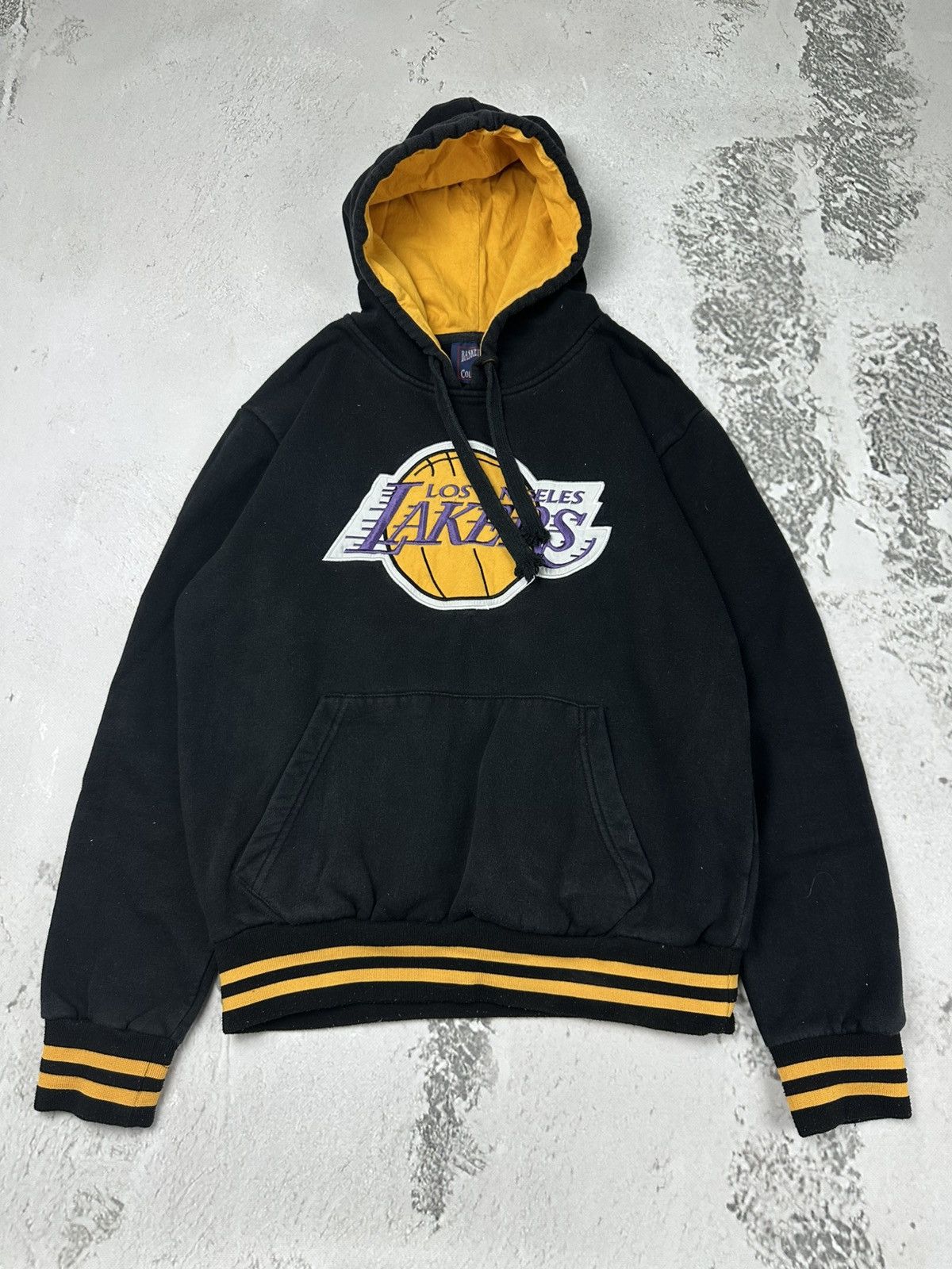 NBA Vintage y2k Basketball Collection Los Angeles Lakers Hoodie Size US M / EU 48-50 / 2 - 1 Thumbnail