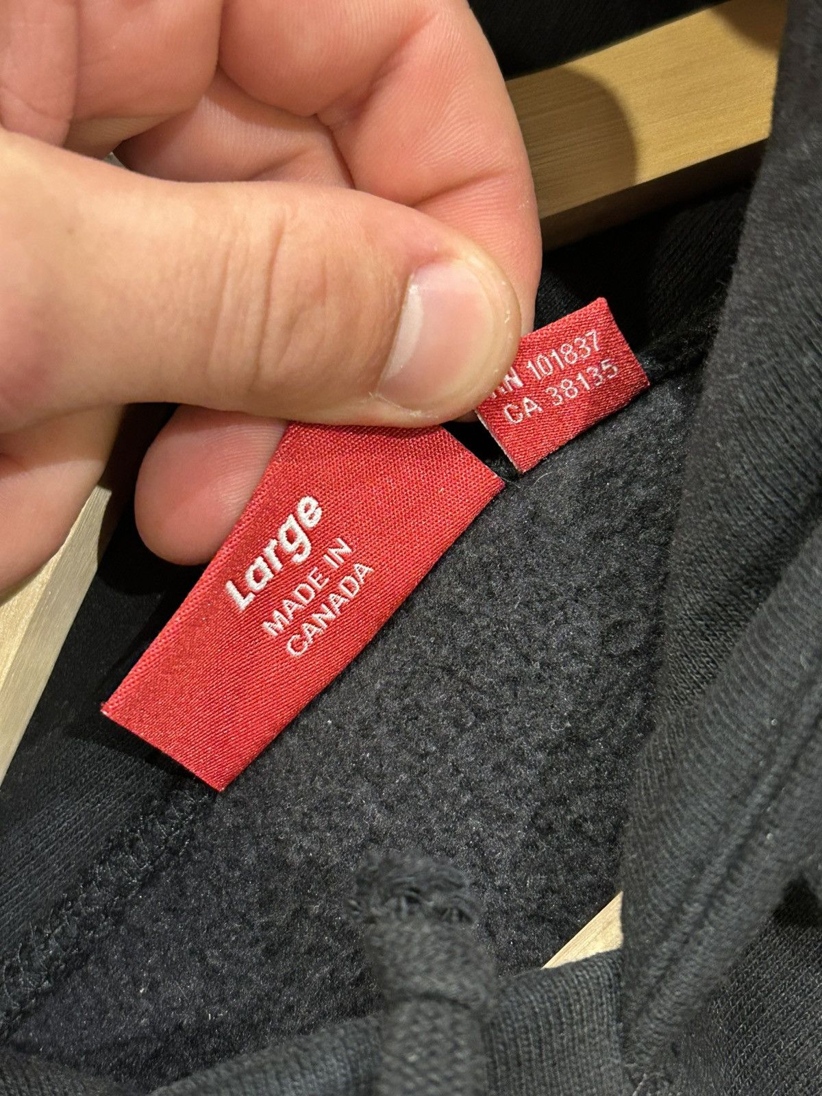 Supreme Supreme Raised Script Hoodie Size US L / EU 52-54 / 3 - 4 Thumbnail