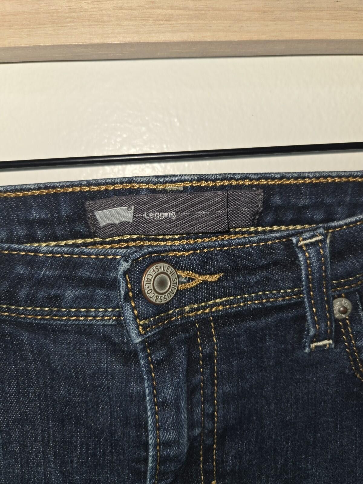 Other Women's Levi Legging Jeans W31 Dark Blue Wash Med Rise Size 31" - 3 Thumbnail
