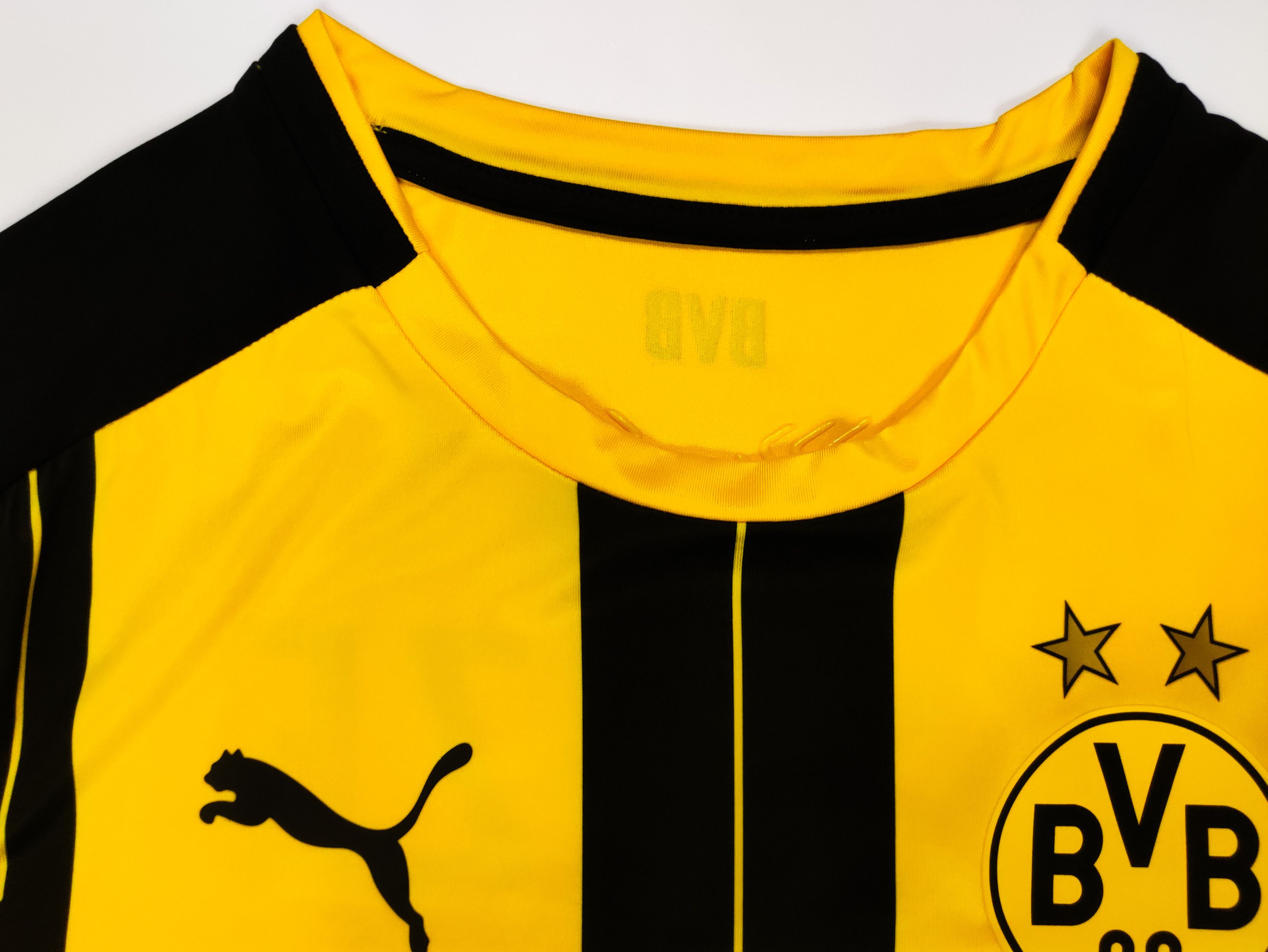 Puma Piszczek #26 Borrusia Dortmund 2016 2017 Puma Home BVB Shirt Size US S / EU 44-46 / 1 - 12 Thumbnail