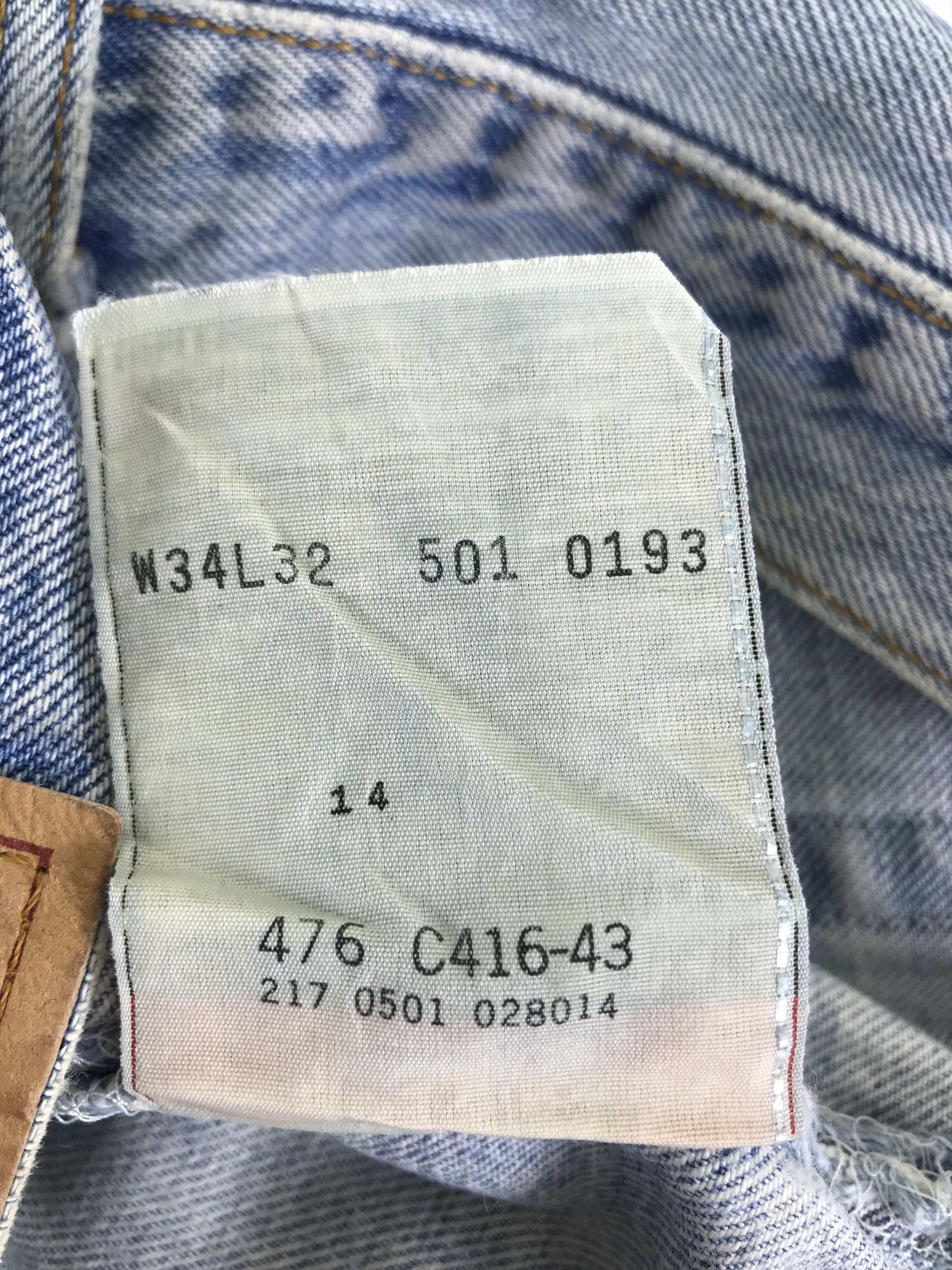 Levi's Vintage 90s Levi's 501 Light Wash Jeans Size US 34 / EU 50 - 11 Thumbnail