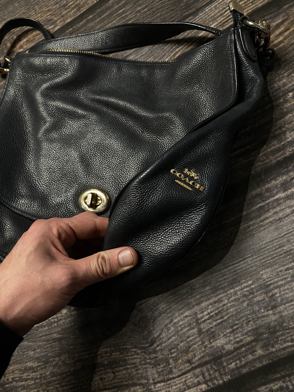 Coach ⚡️COACH LEATHER BAG METAL LOGO Size ONE SIZE - 2 Thumbnail