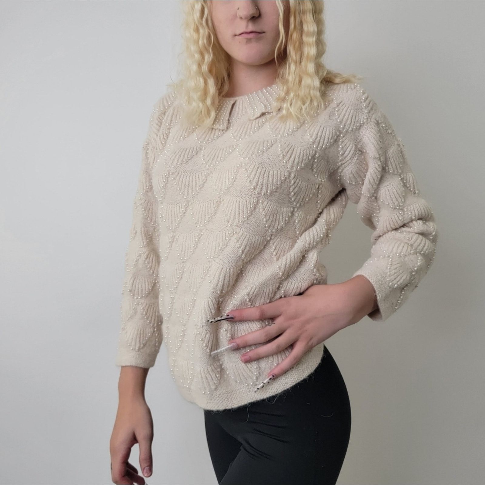 Vintage Vintage English Artisan Knit Sweater with Pearl's Size M / US 6-8 / IT 42-44 - 3 Thumbnail