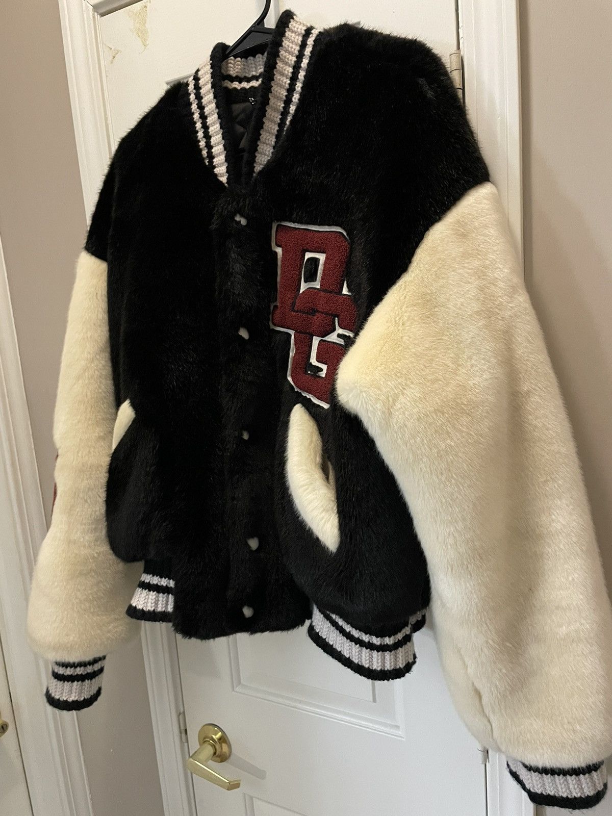Dolce & Gabbana Dolce and gabbana faux fur jacket Size US L / EU 52-54 / 3 - 4 Thumbnail