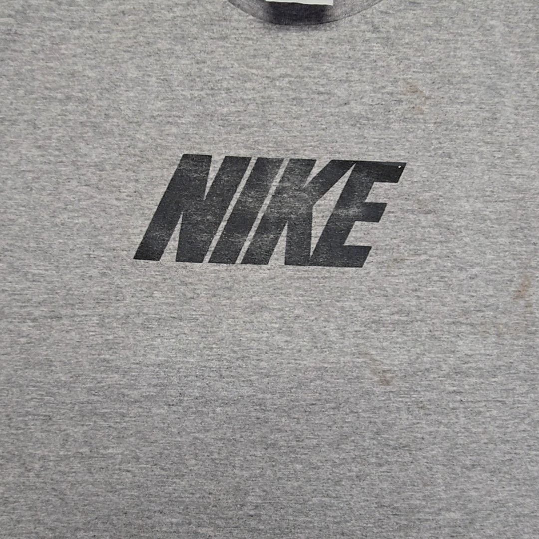 Nike Vintage Nike Logo Shirt Gray Graphic Sportwear L Tee Y2K Size US L / EU 52-54 / 3 - 2 Thumbnail