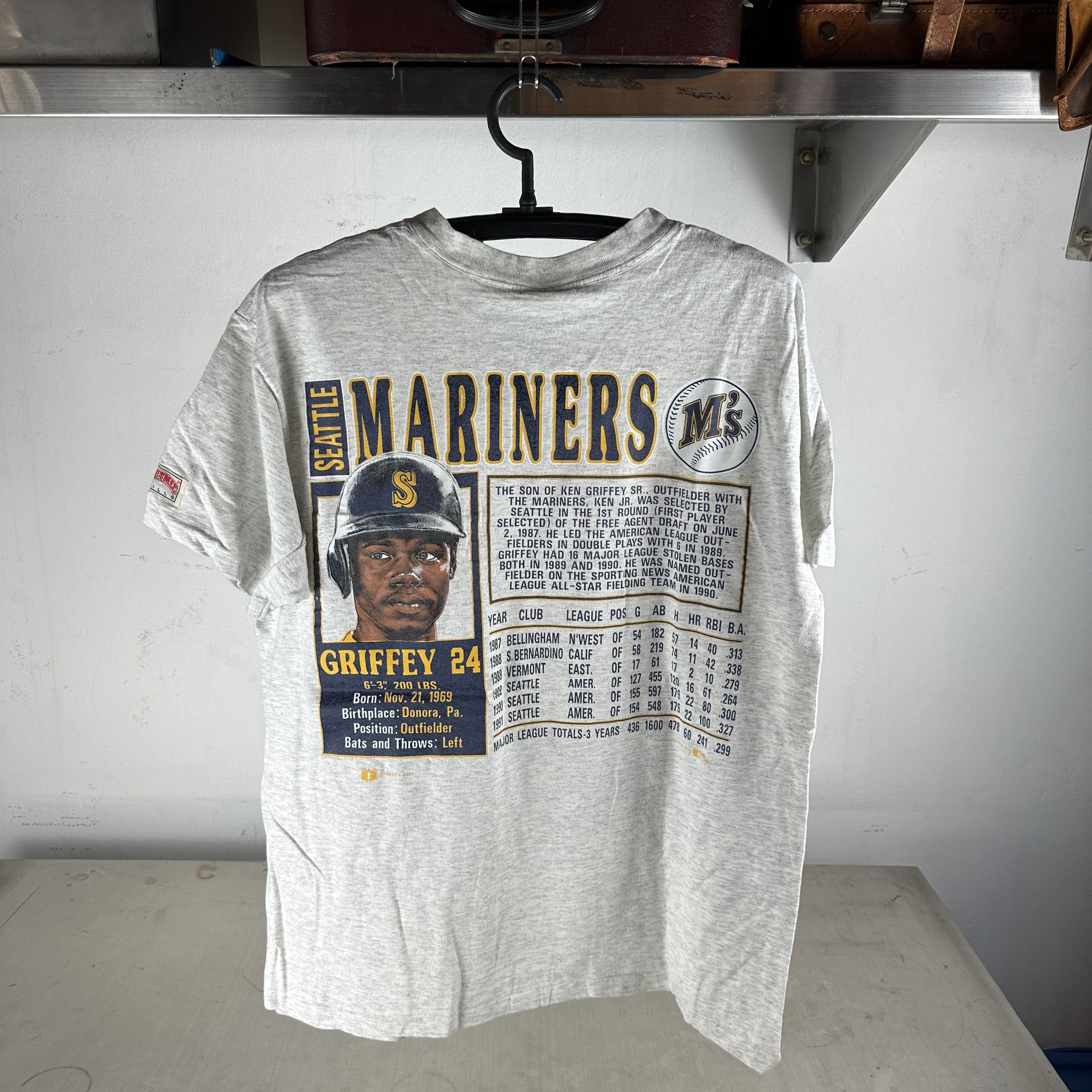 Vintage 1992 Ken Griffey Jr Seattle Mariners MLB Nutmeg T-Shirt Size US L / EU 52-54 / 3 - 3 Thumbnail